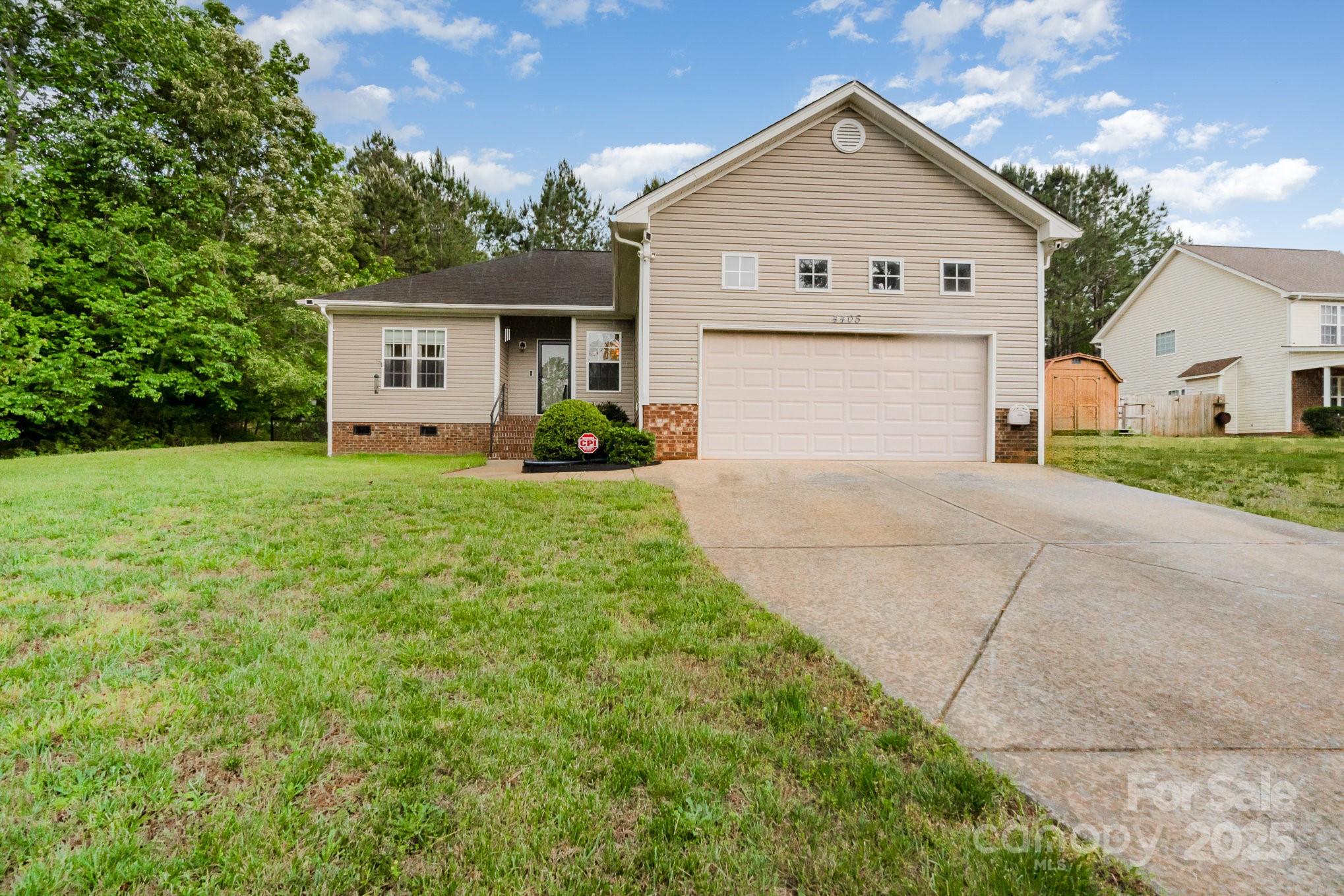 4405 Sugar Cane Court Property Photo