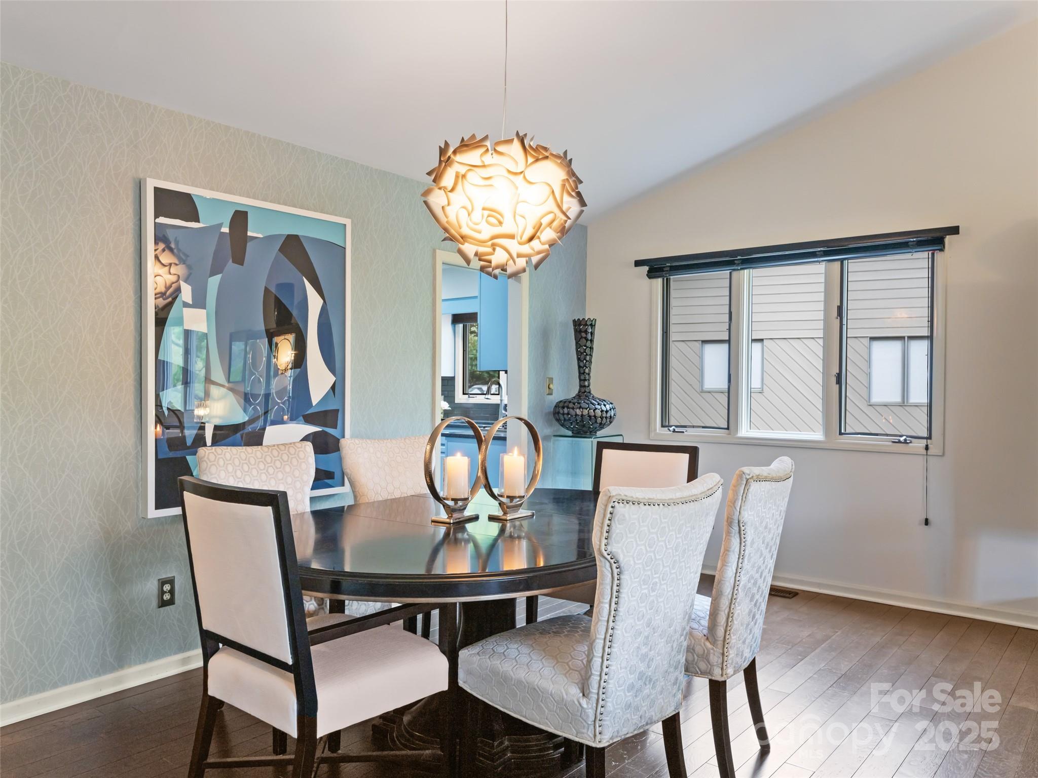 1901 Timber Trail Property Photo 5