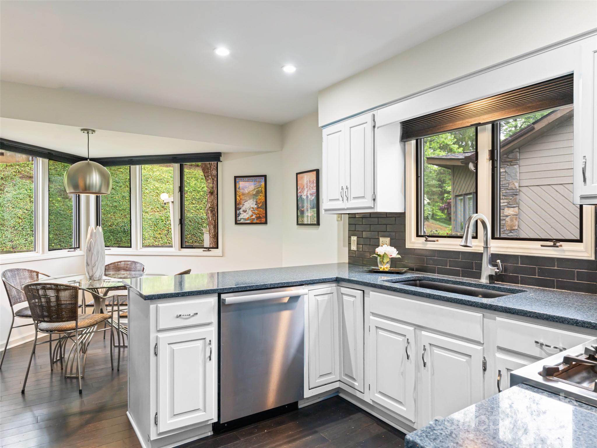 1901 Timber Trail Property Photo 7