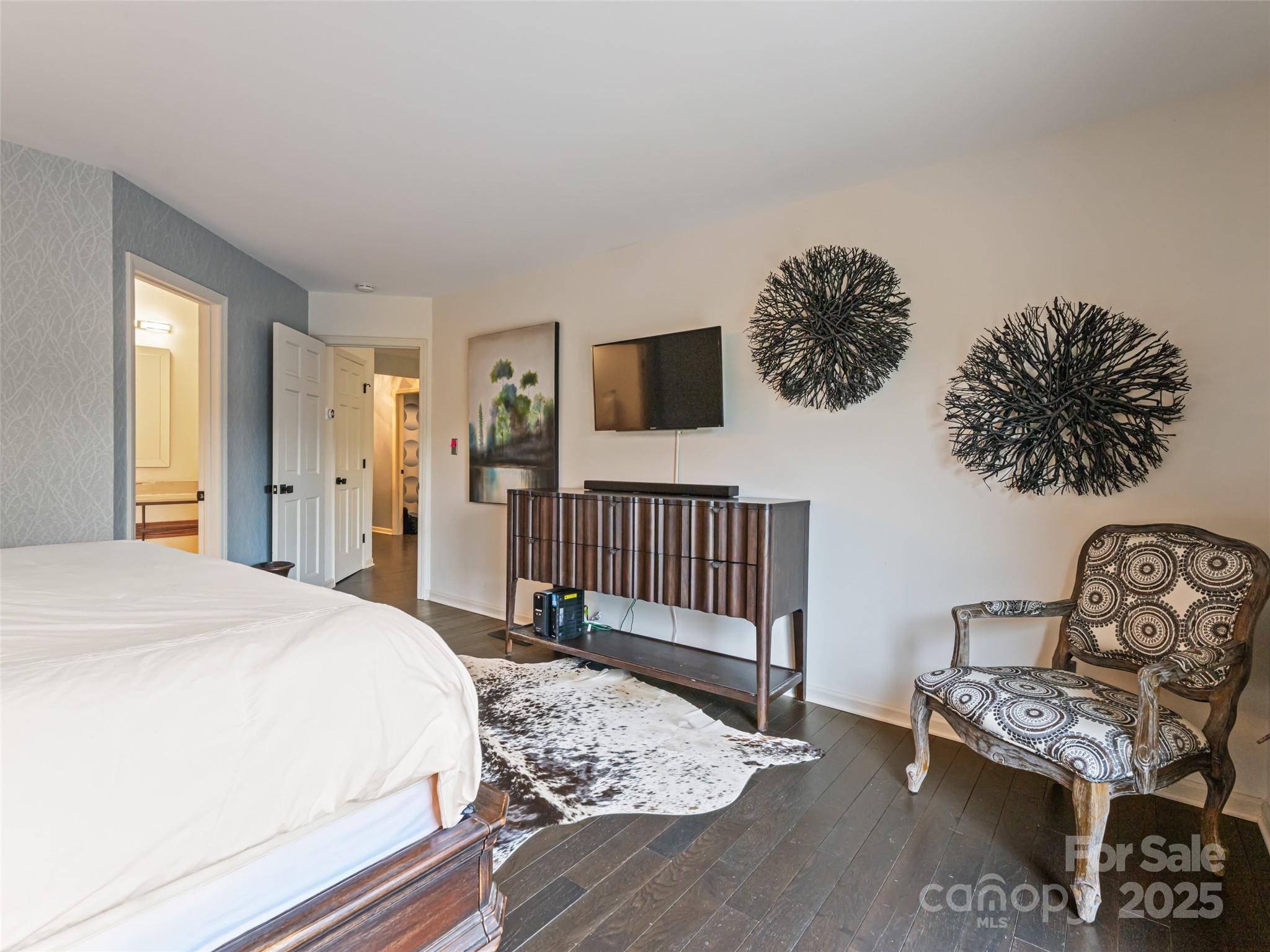 1901 Timber Trail Property Photo 12