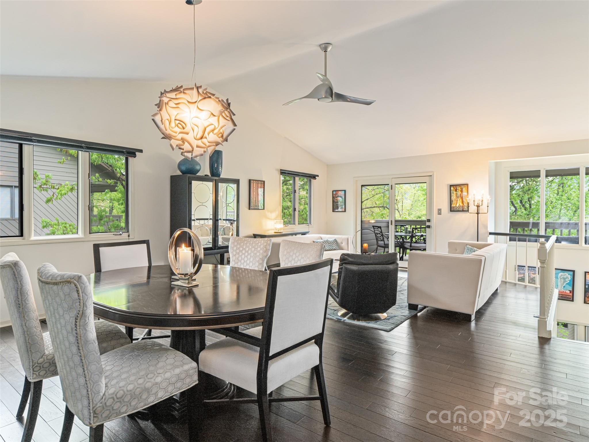 1901 Timber Trail Property Photo 22