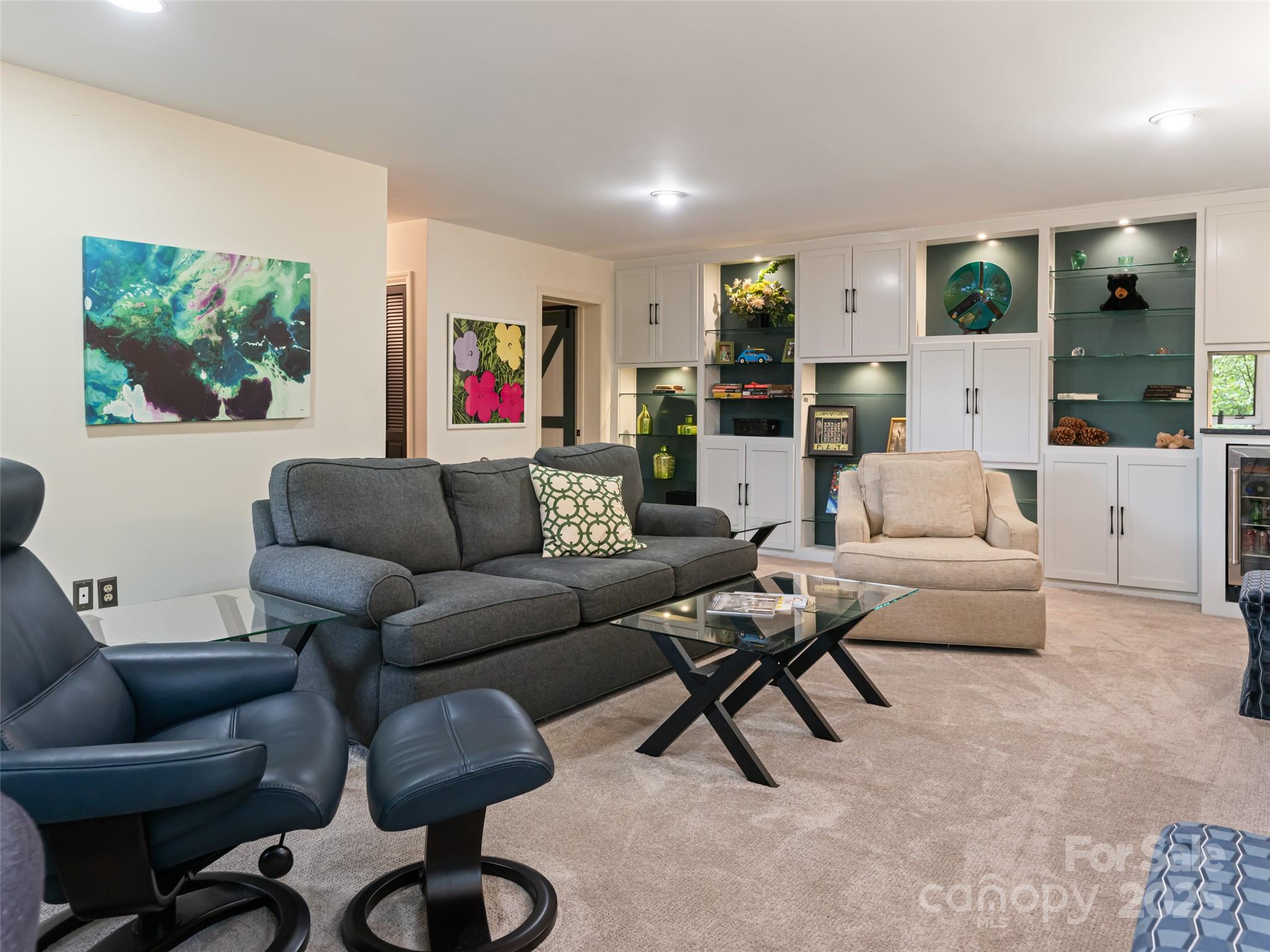 1901 Timber Trail Property Photo 27