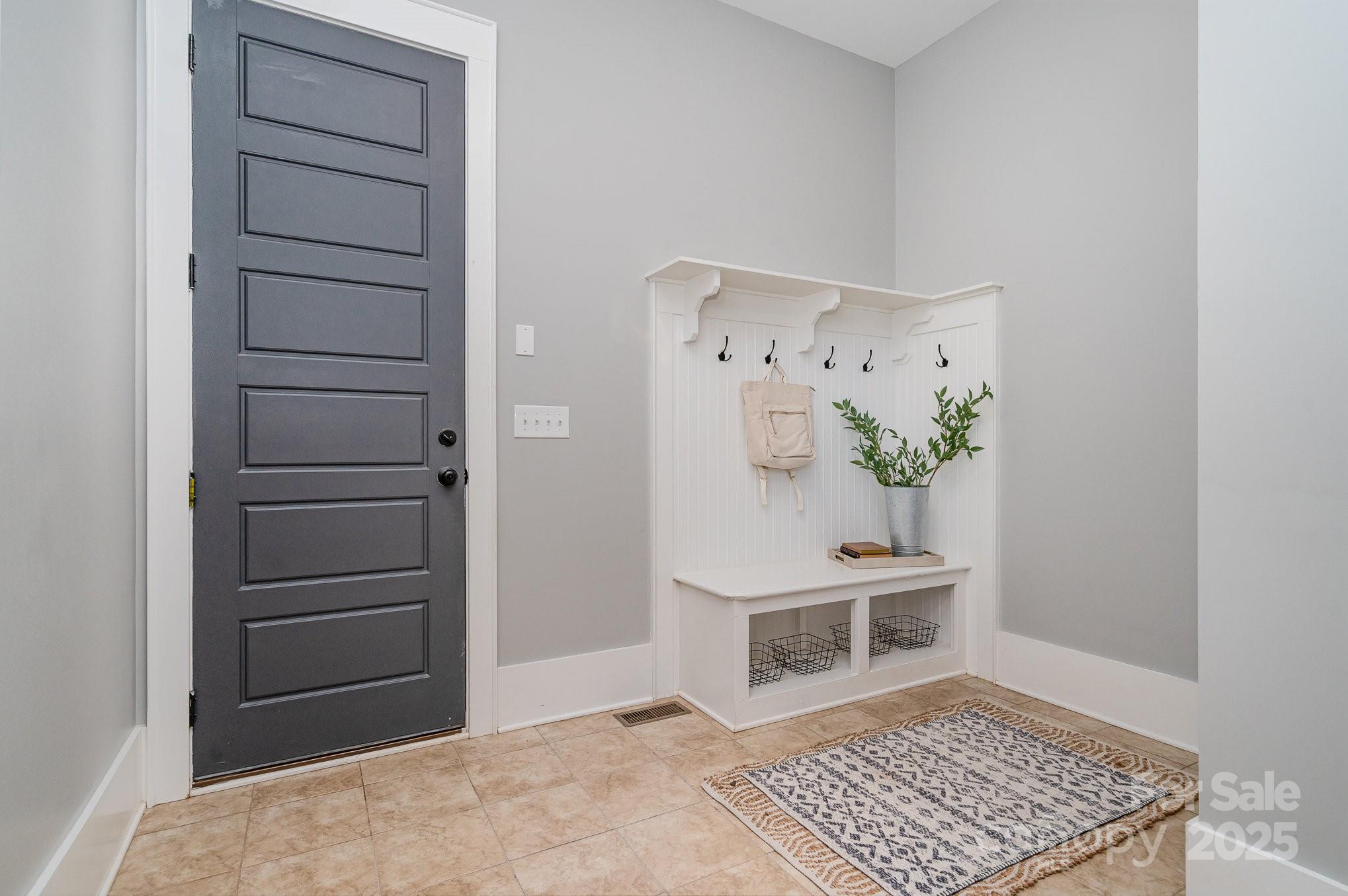 710 Morgan Park Drive Property Photo 4