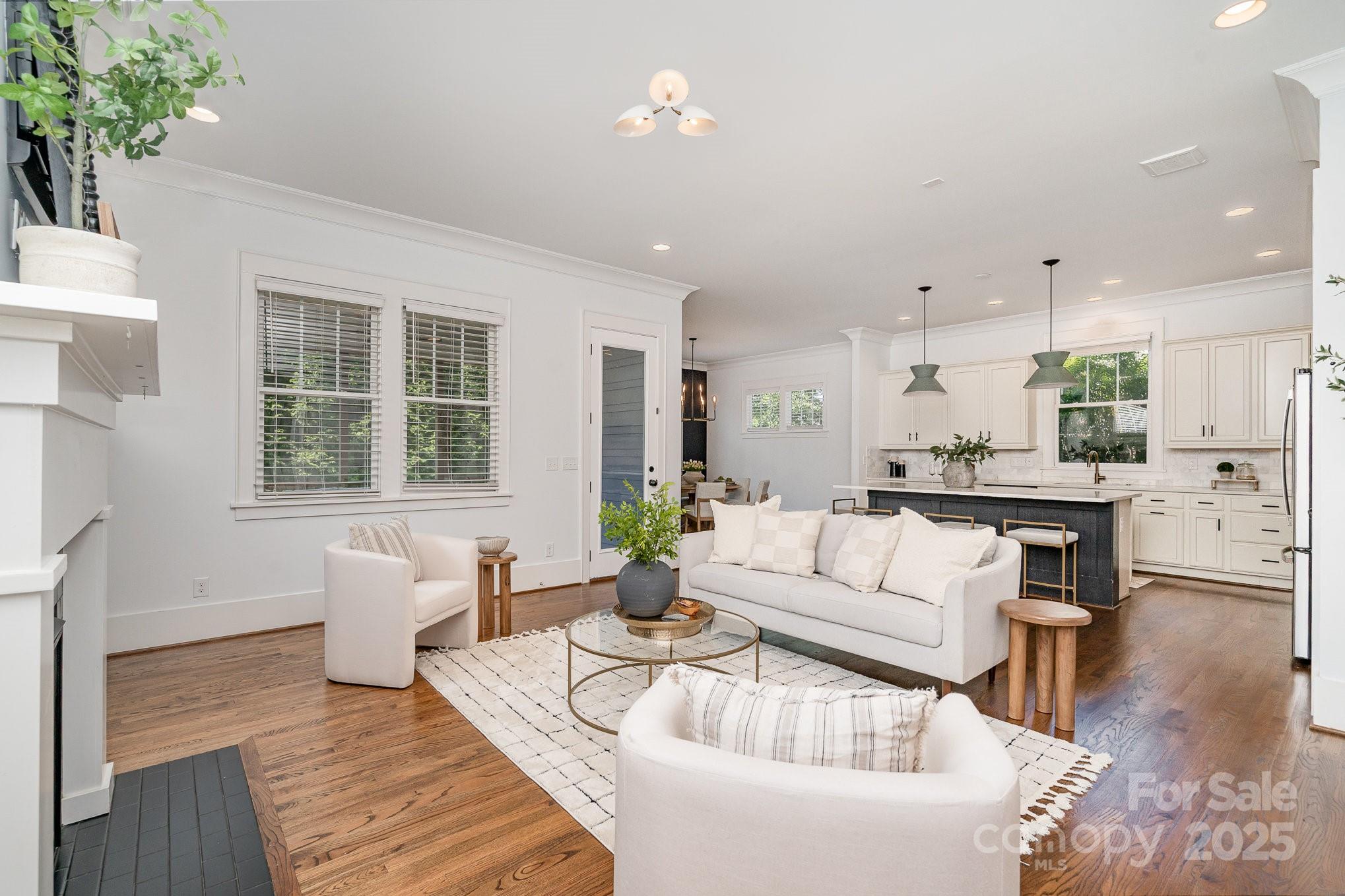 710 Morgan Park Drive Property Photo 5