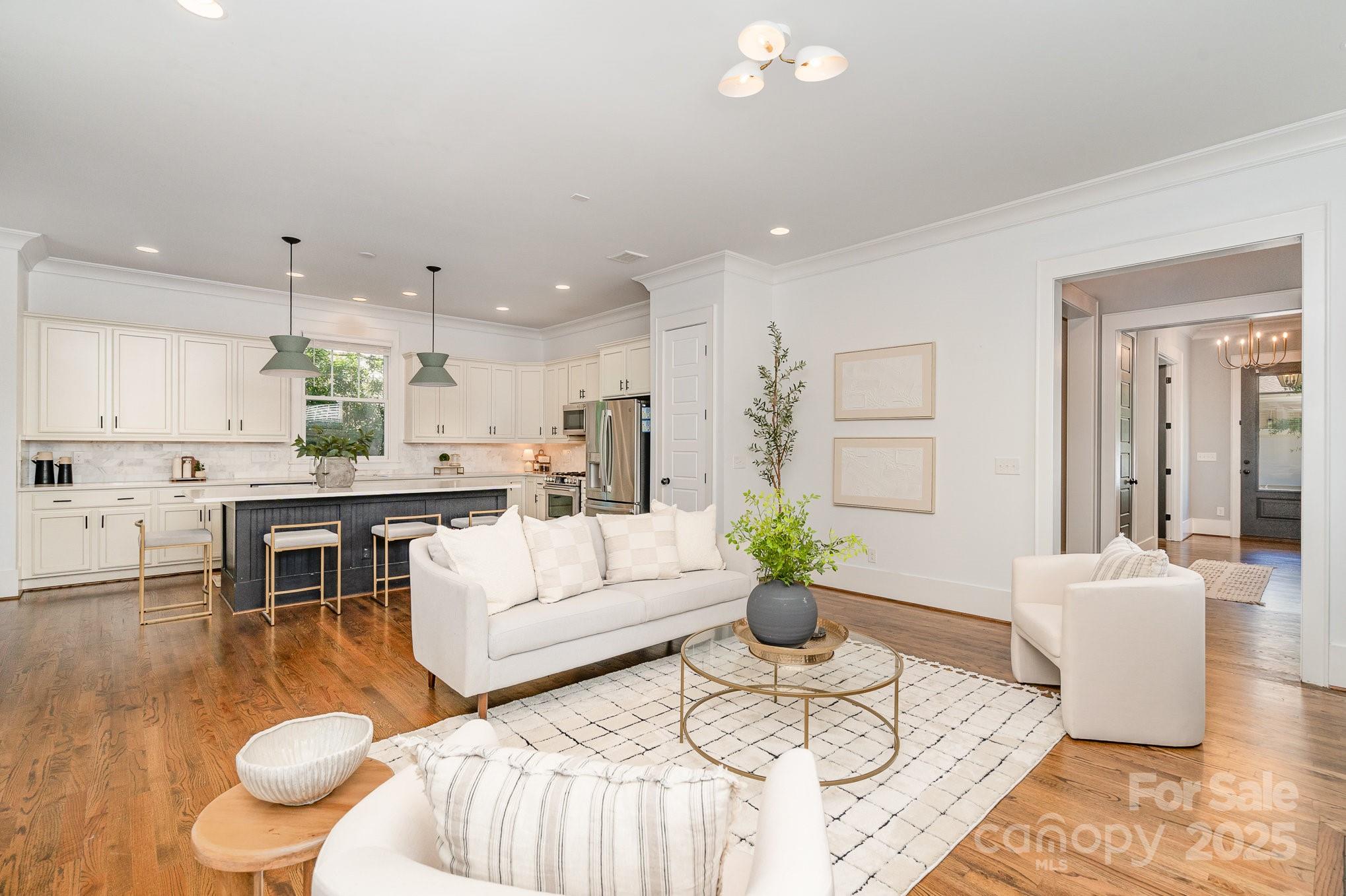 710 Morgan Park Drive Property Photo 10