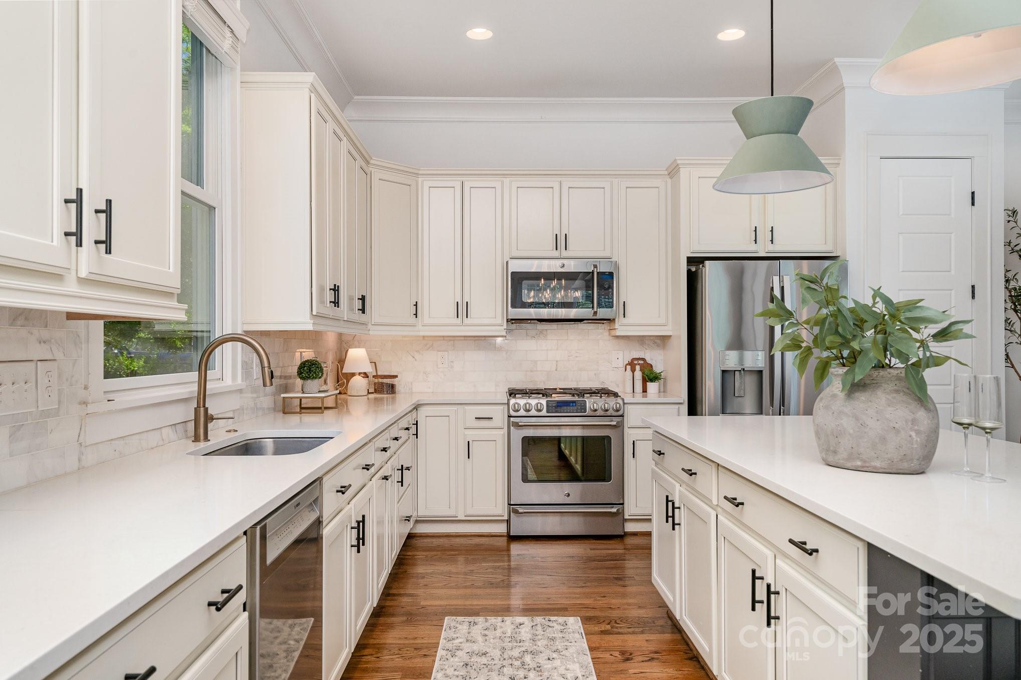 710 Morgan Park Drive Property Photo 13