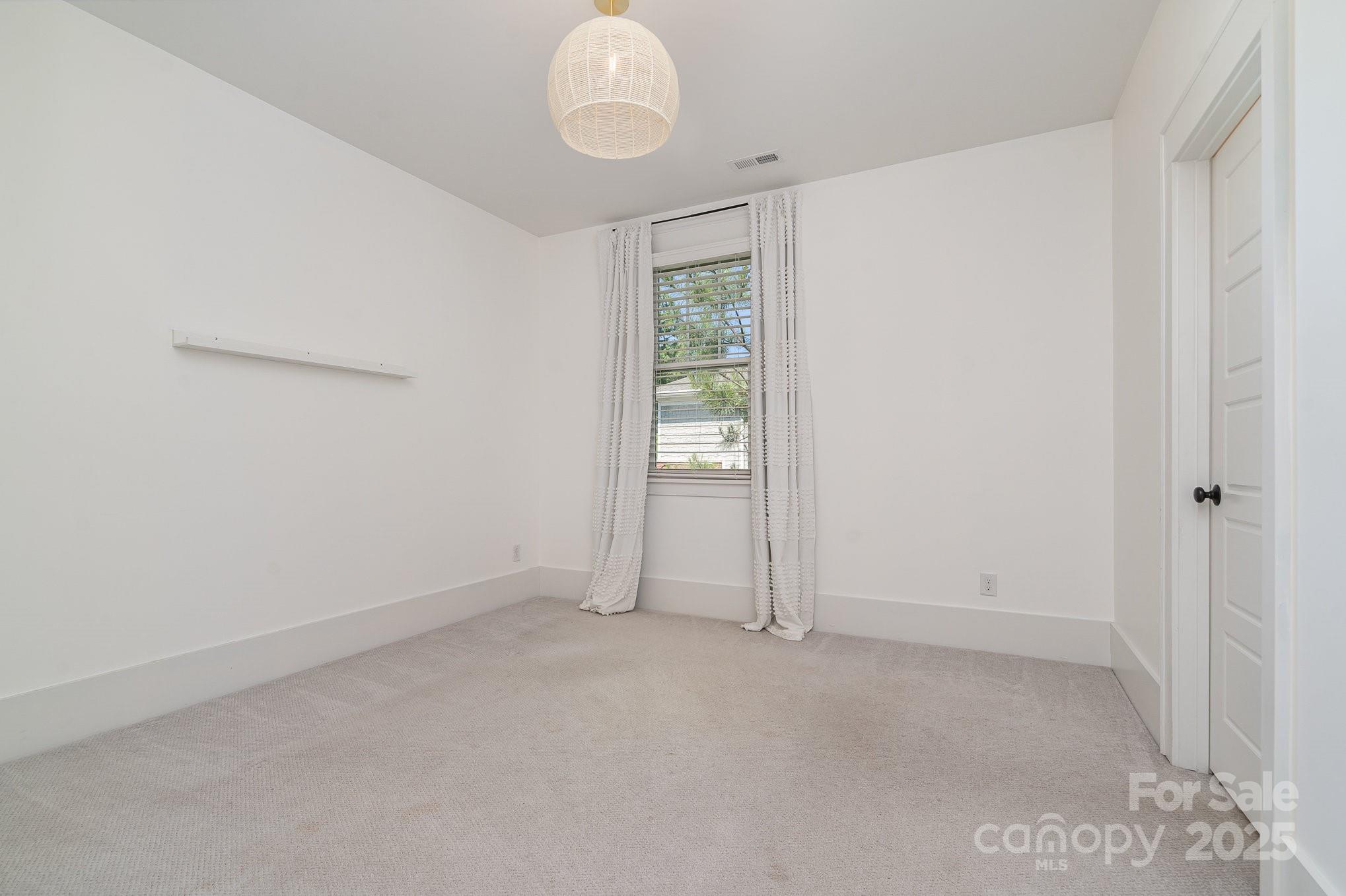 710 Morgan Park Drive Property Photo 24