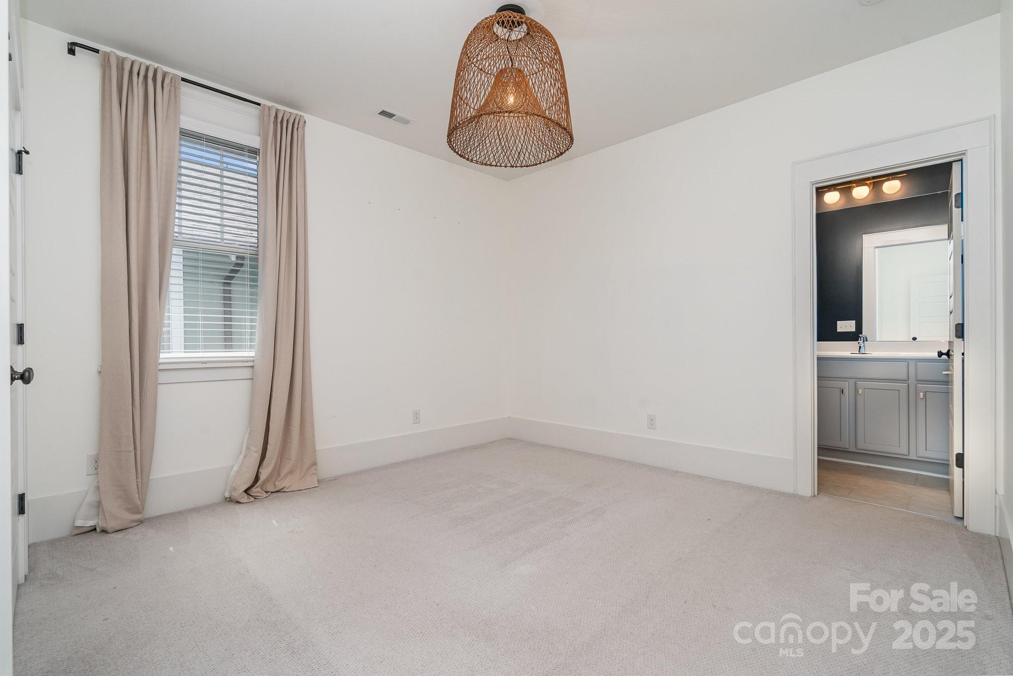 710 Morgan Park Drive Property Photo 25