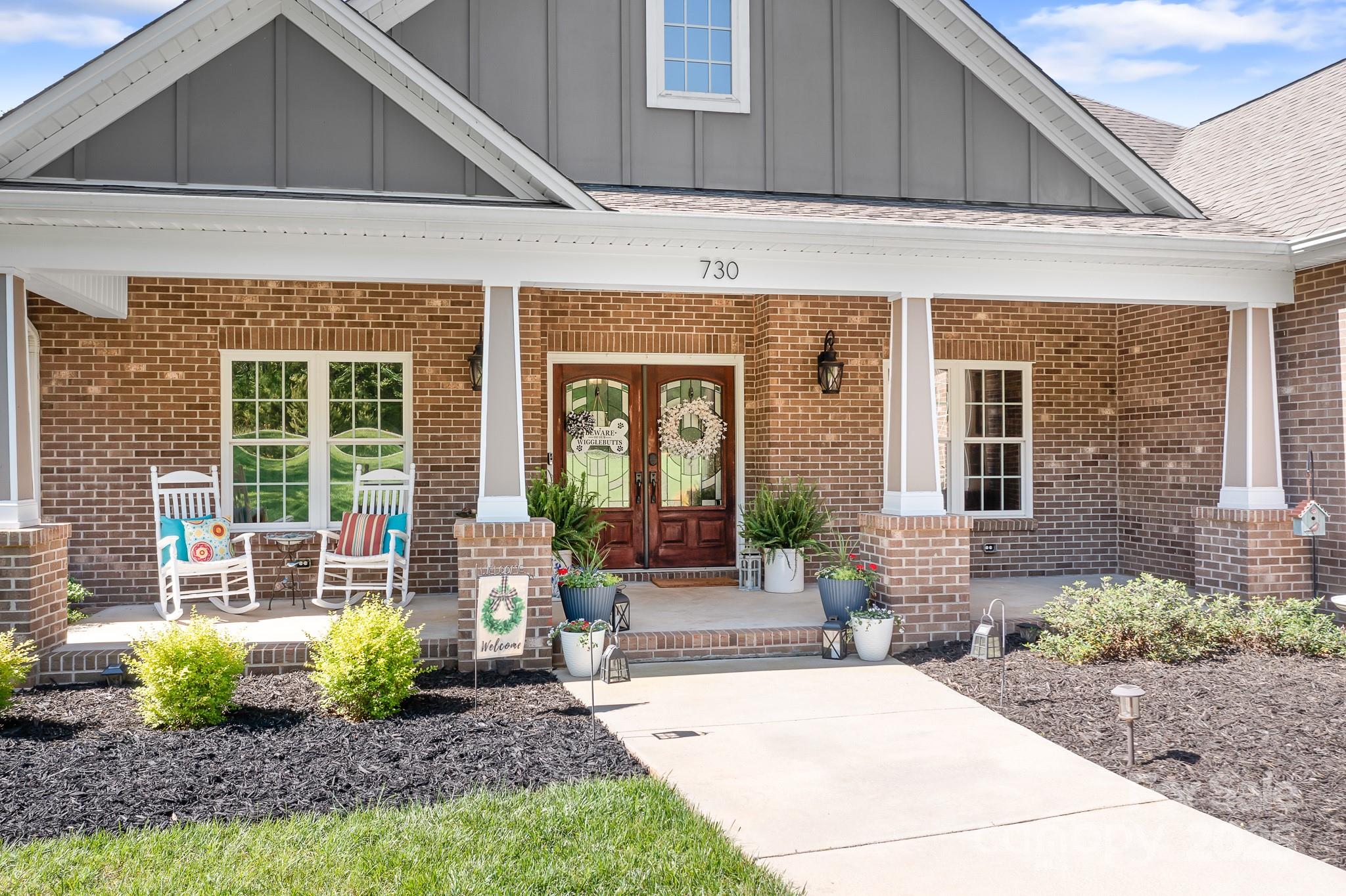 730 Oak Ridge Farms Circle 14 Property Photo 4