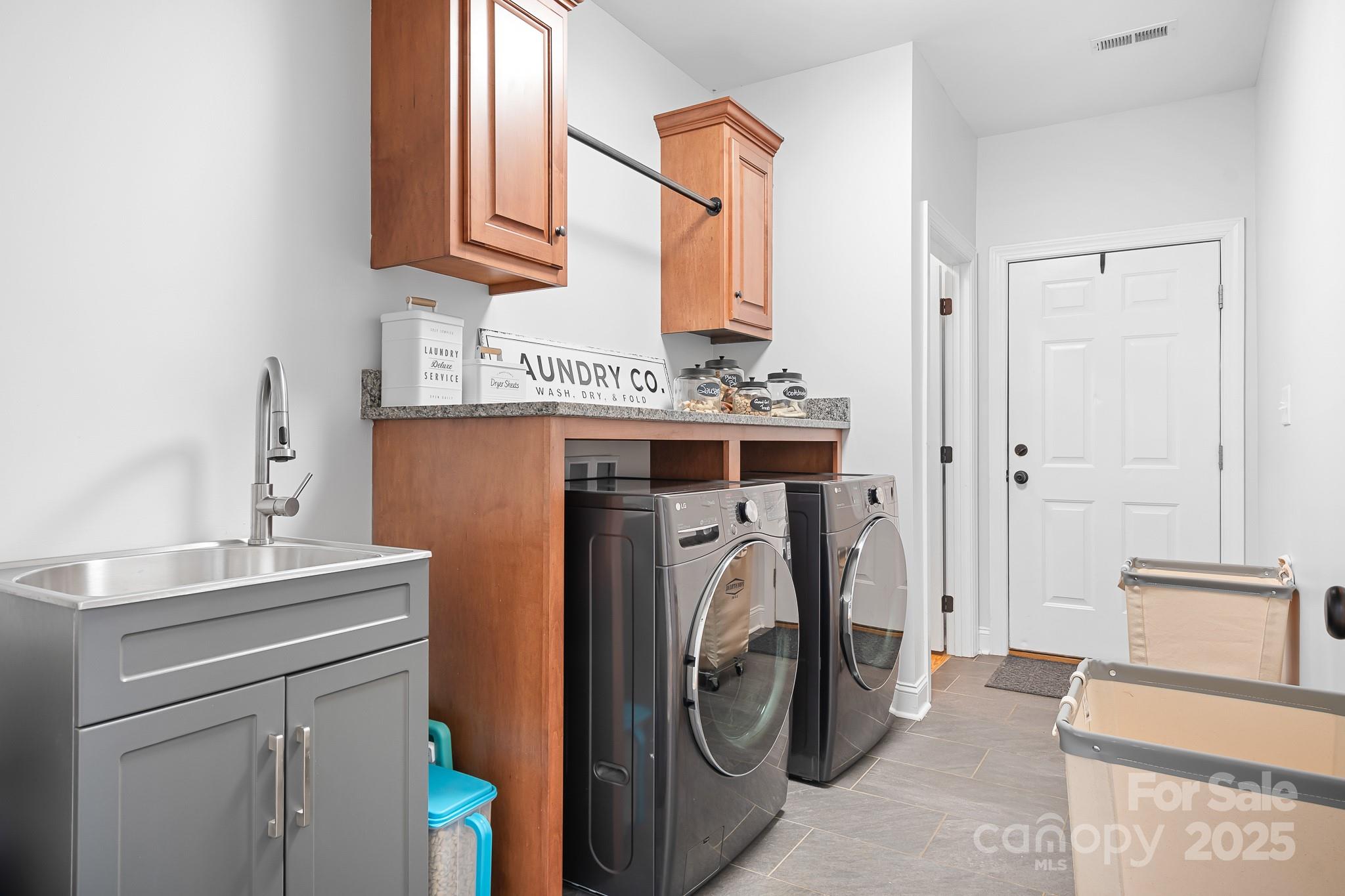 730 Oak Ridge Farms Circle 14 Property Photo 38