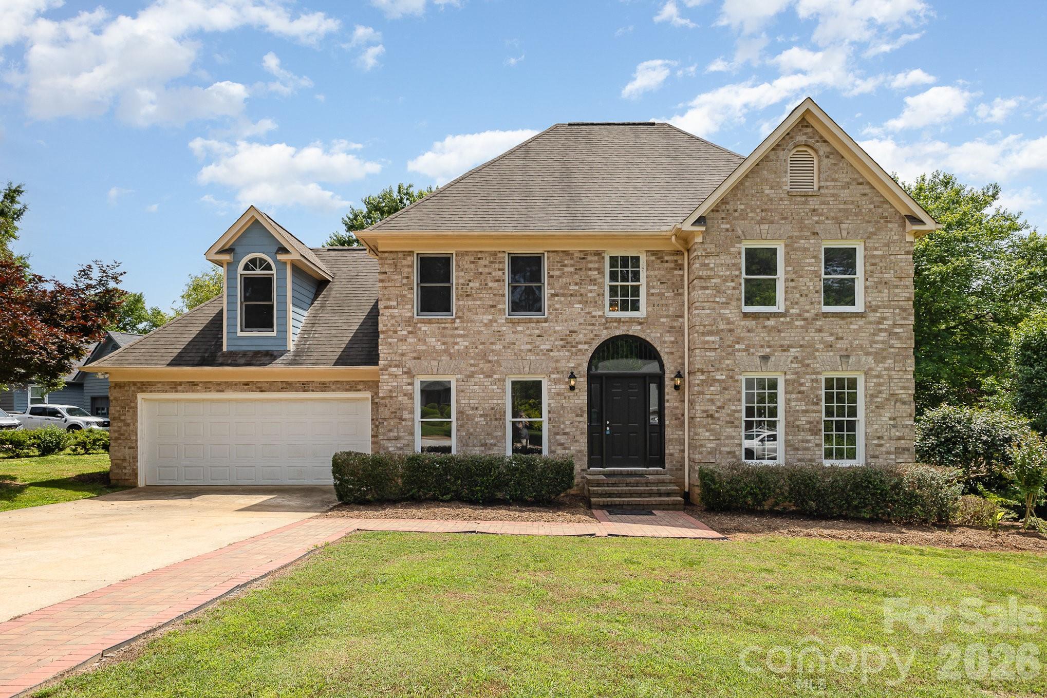 109 Arabian Lane Property Photo 1