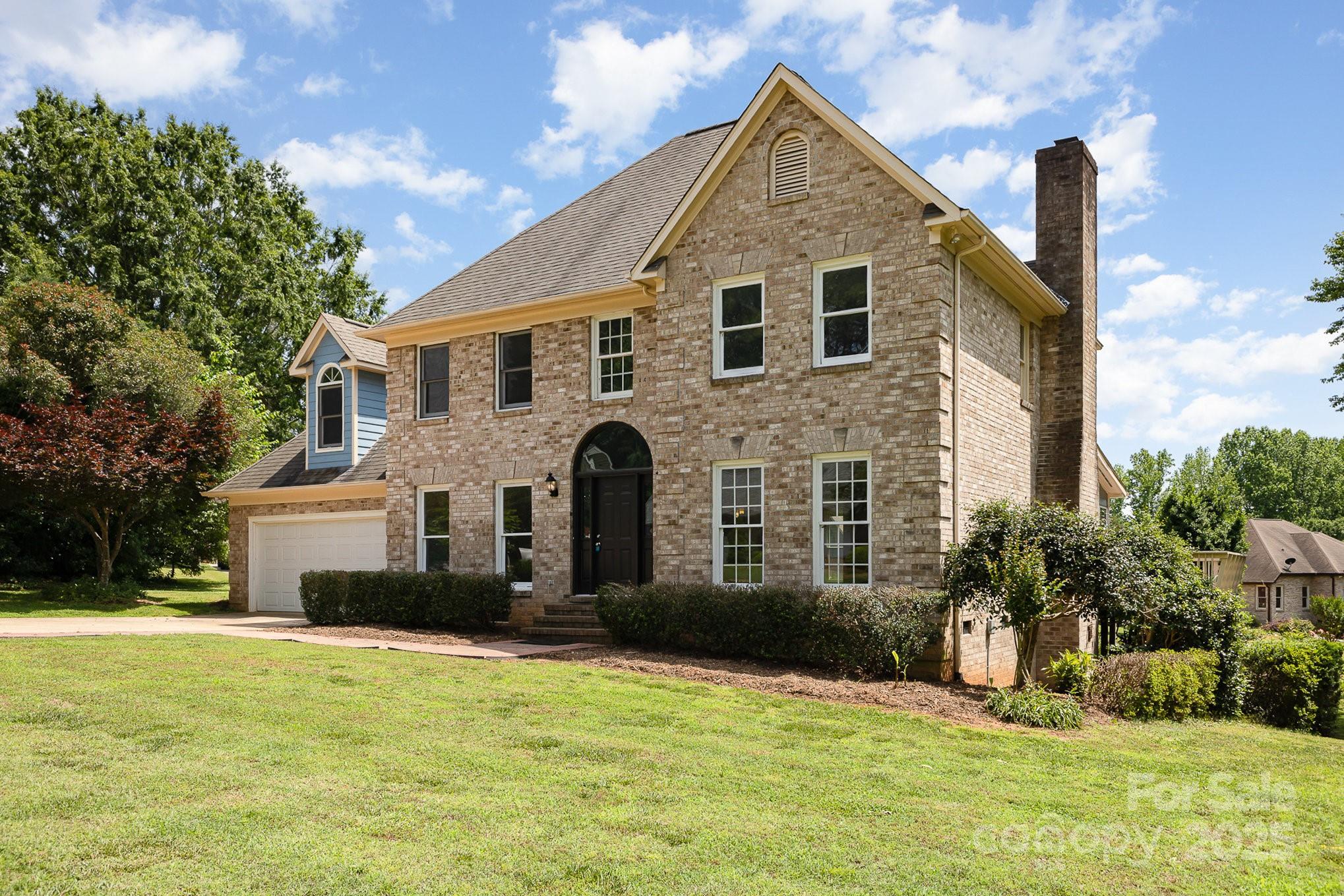 109 Arabian Lane Property Photo 3