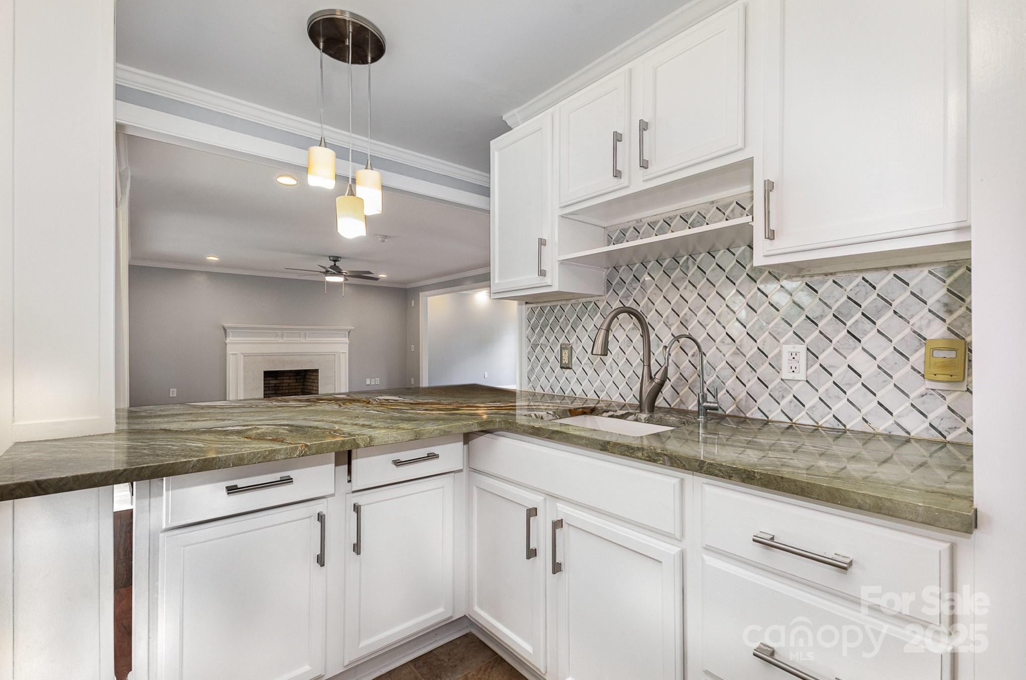 109 Arabian Lane Property Photo 9