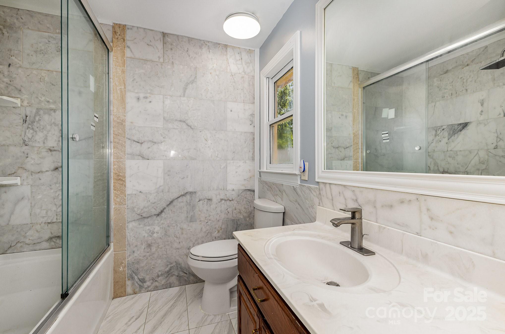 109 Arabian Lane Property Photo 22