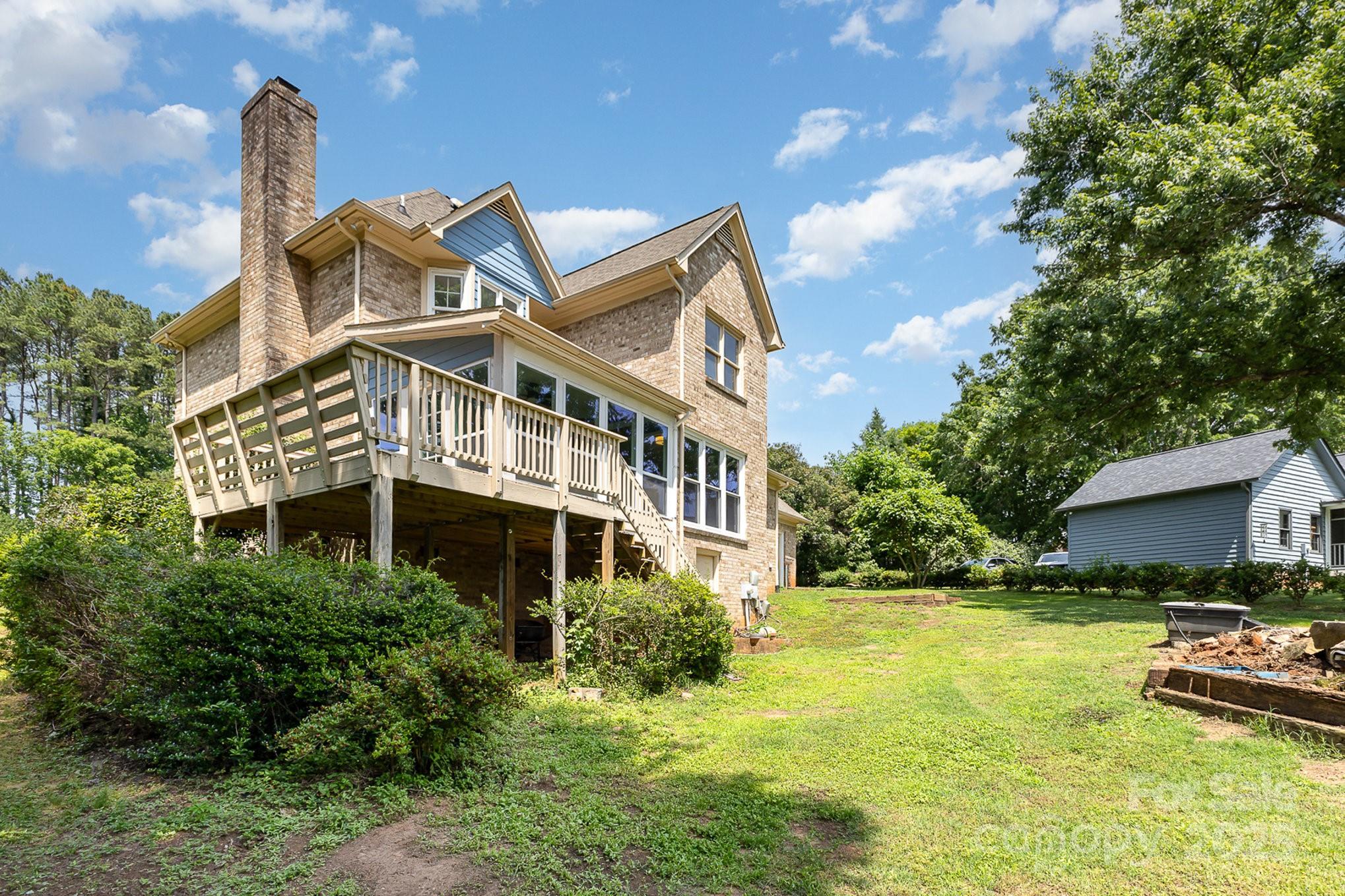 109 Arabian Lane Property Photo 25