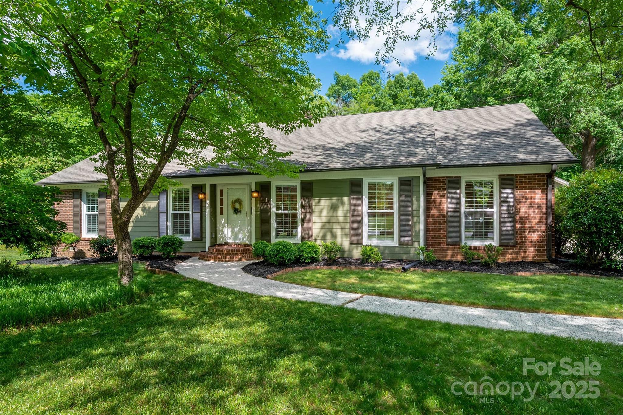 1260 Piccadilly Drive Property Photo