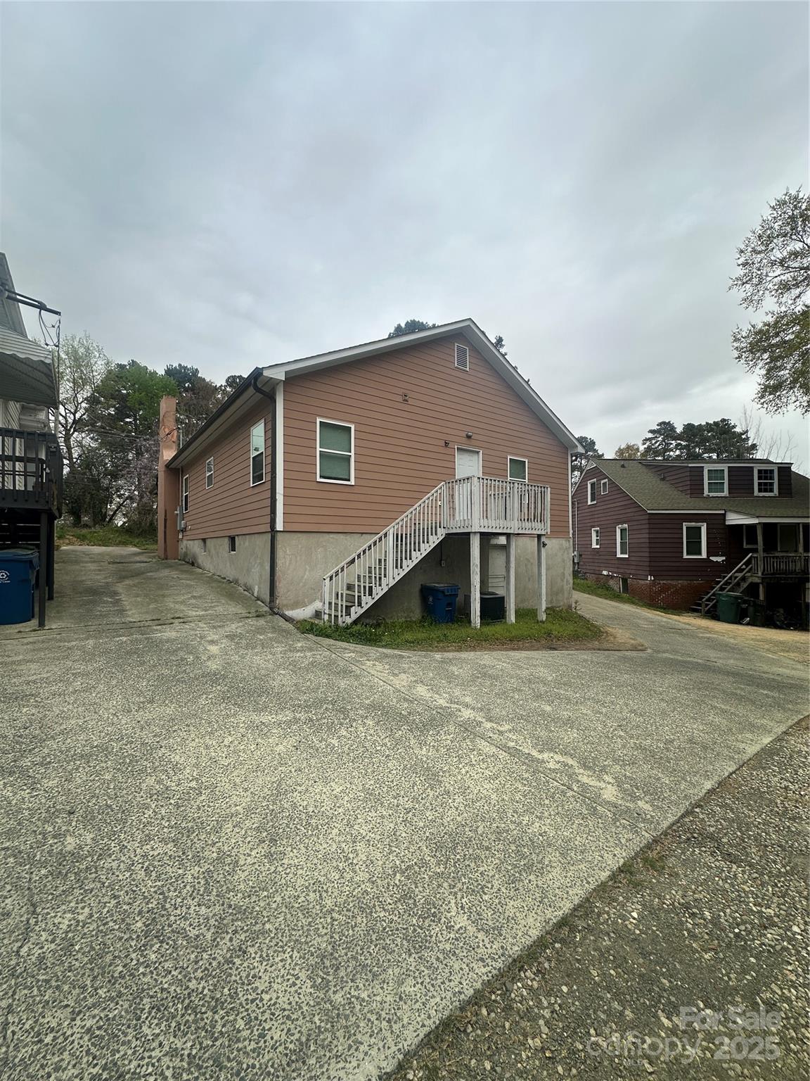 2503,2505,2507,2509,2511 Chapel Hill Road Property Photo 33