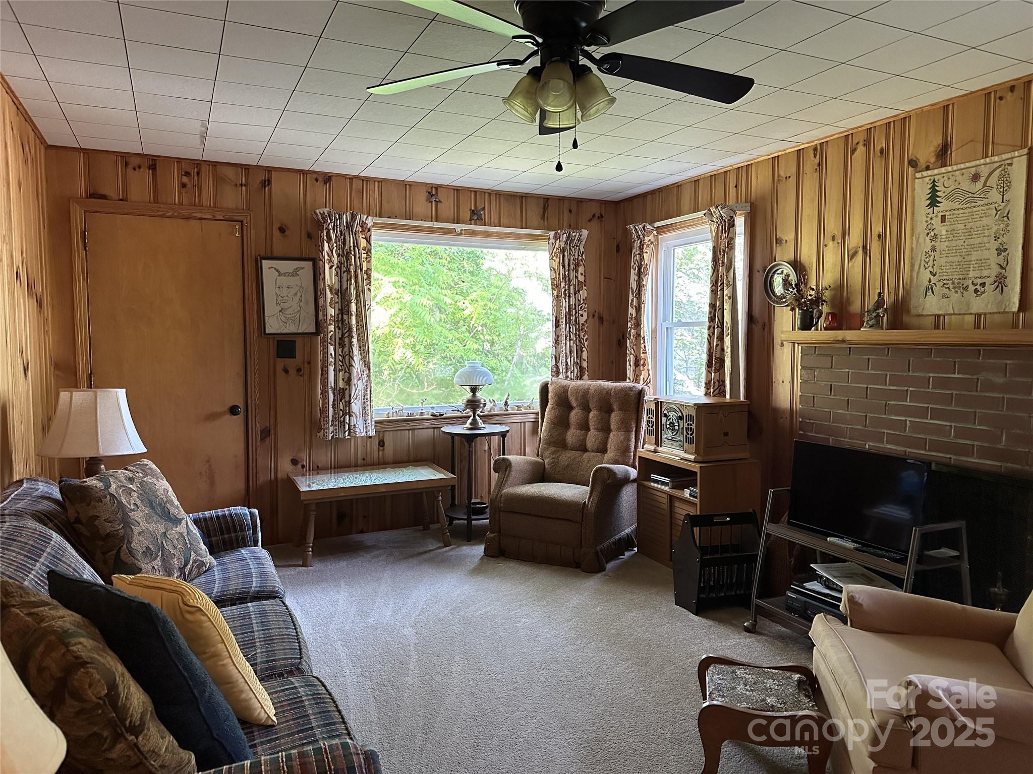 180 White Dogwood Lane Property Photo 6