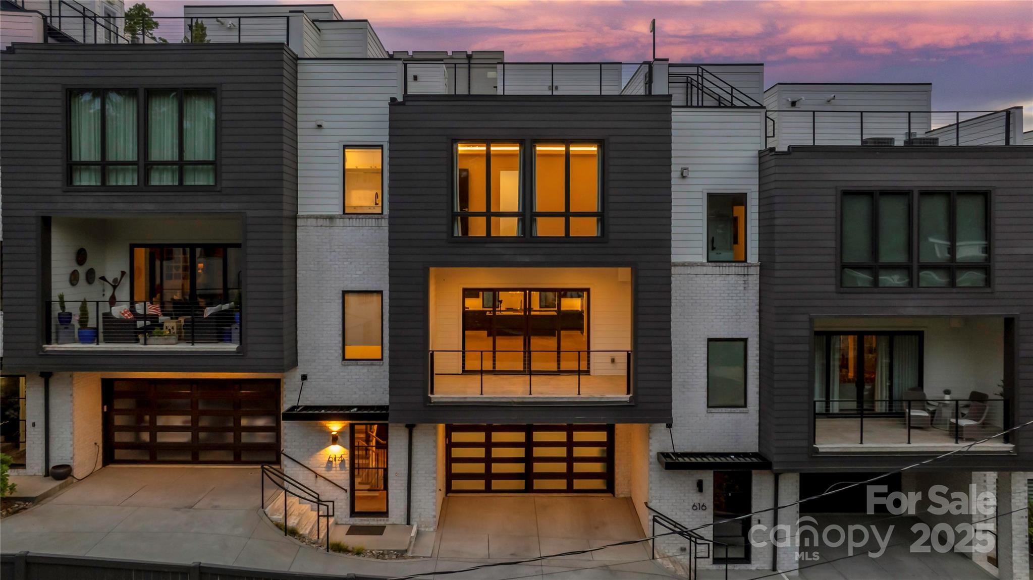 614 Queens Road Property Photo 2