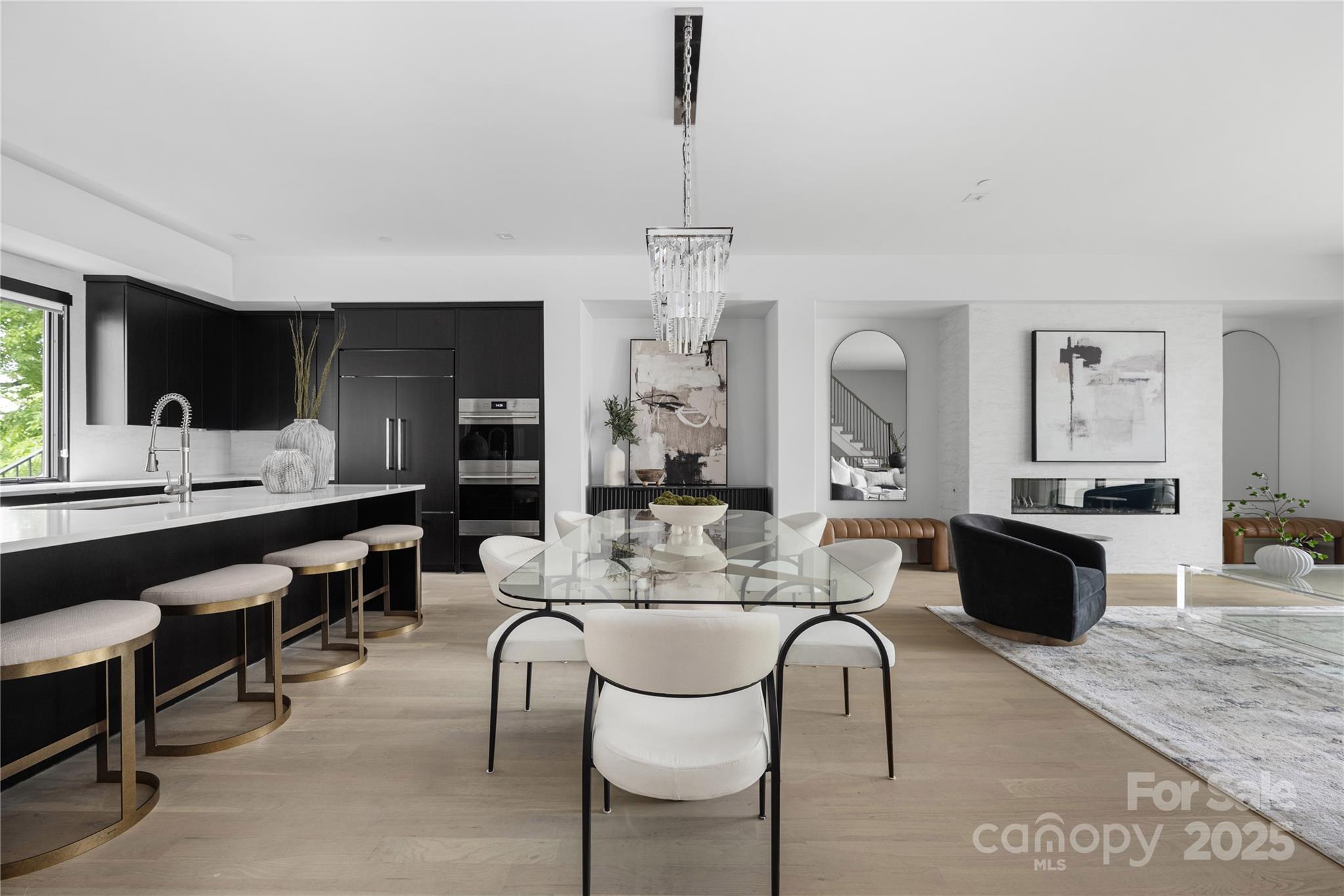 614 Queens Road Property Photo 17