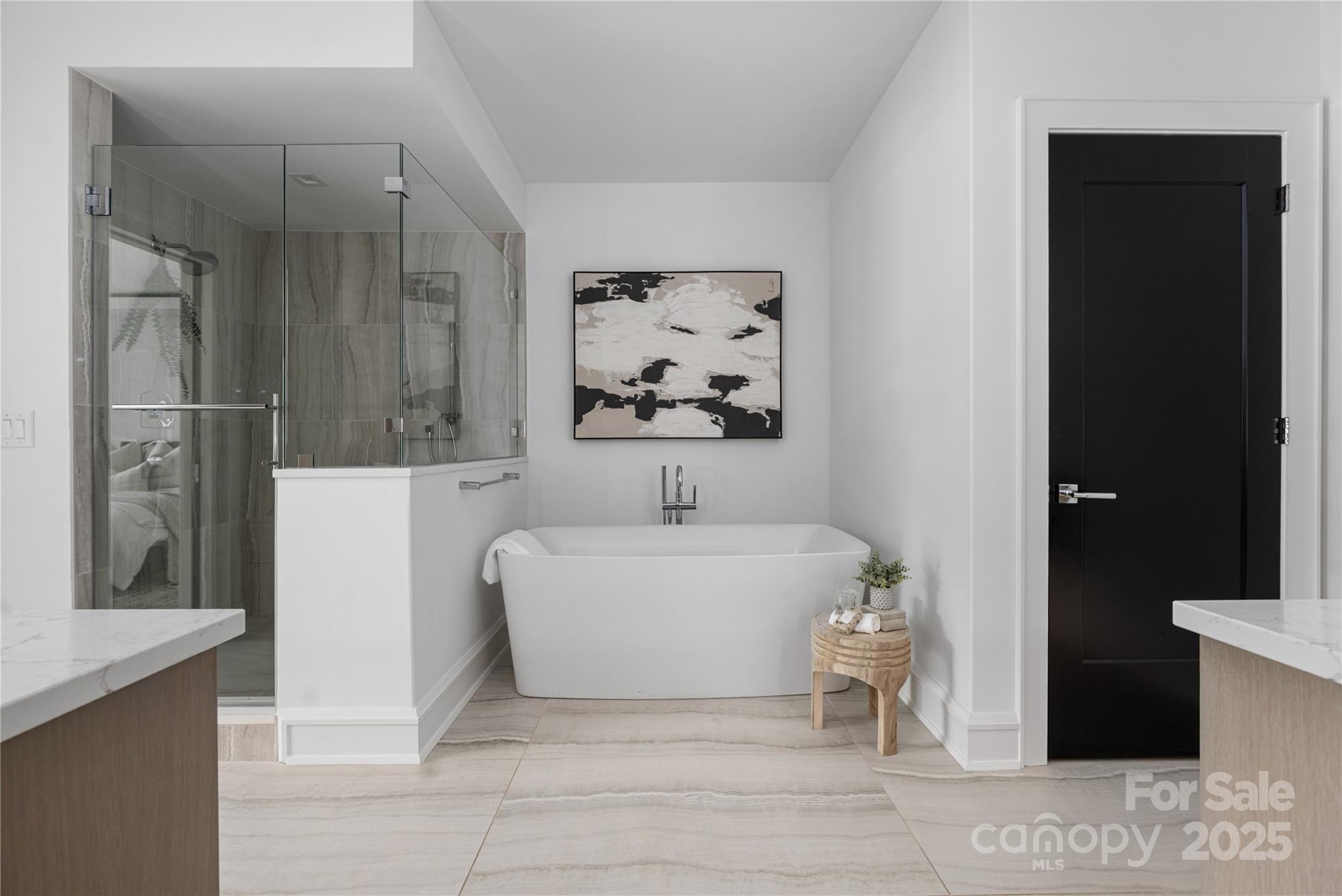 614 Queens Road Property Photo 26