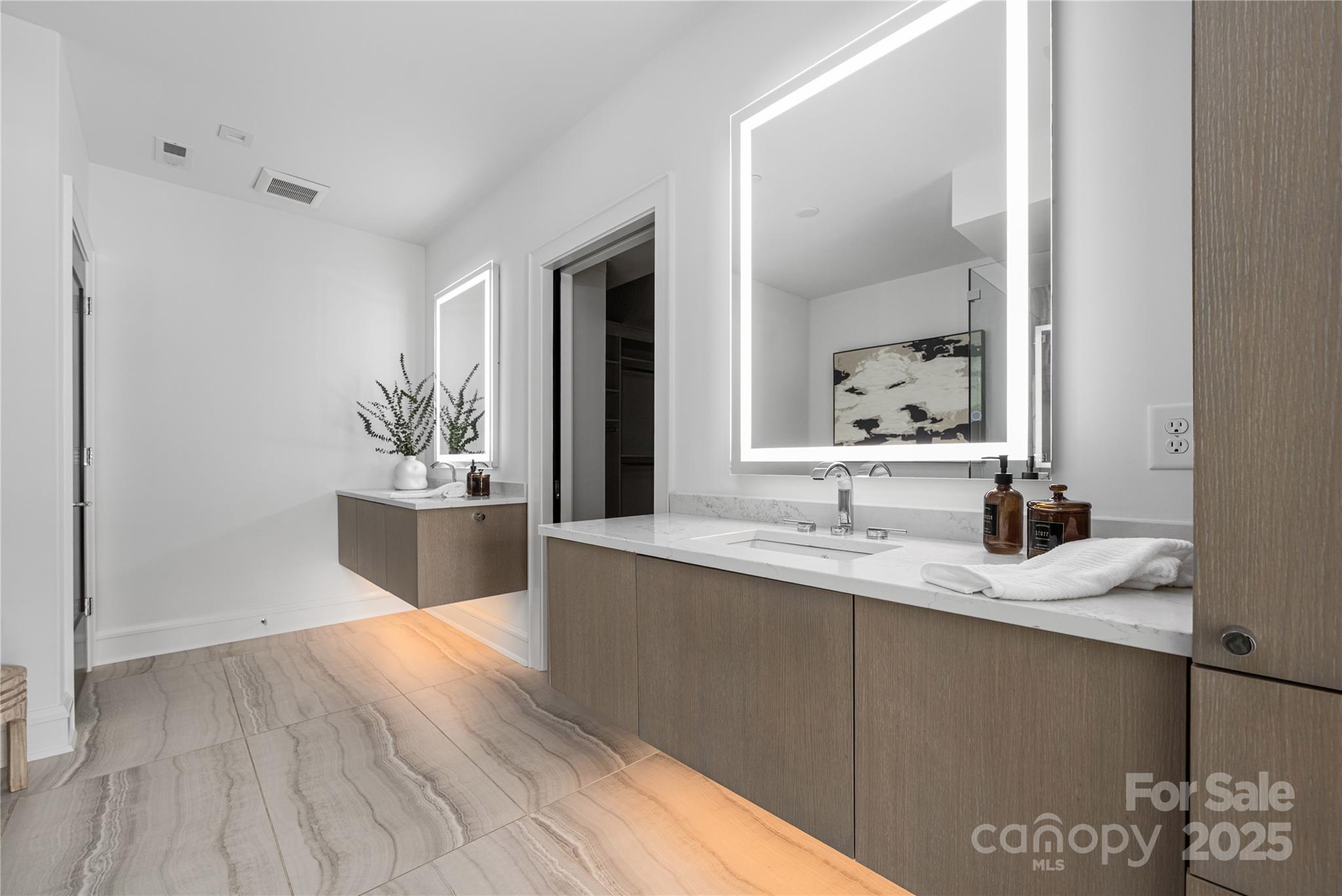 614 Queens Road Property Photo 27