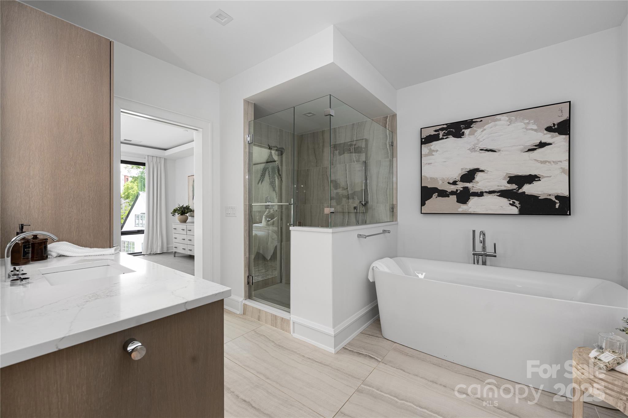 614 Queens Road Property Photo 29