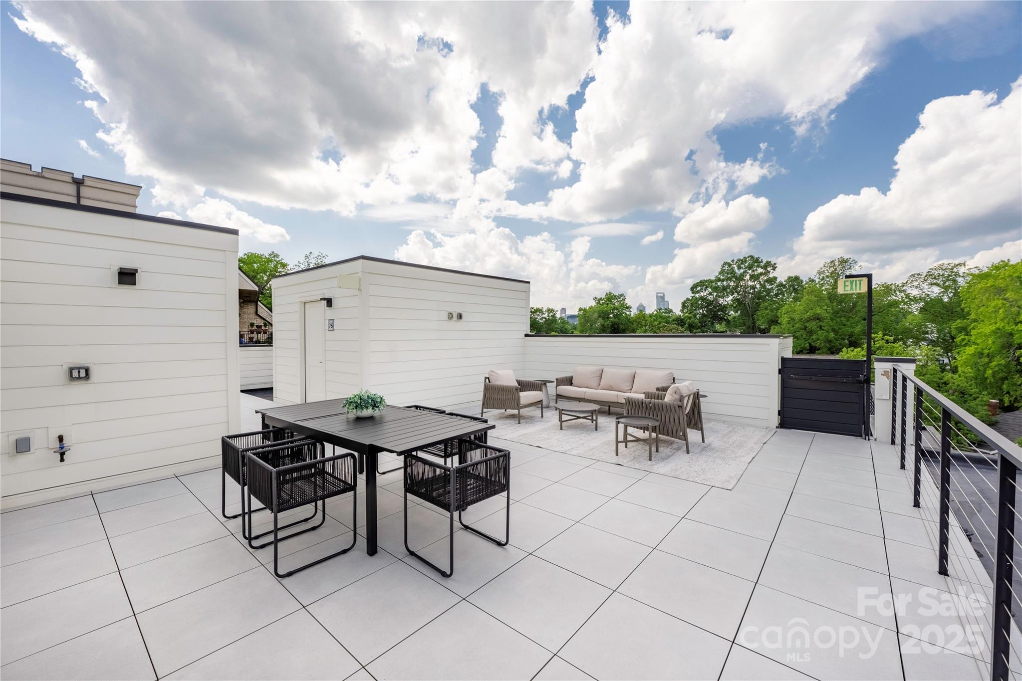 614 Queens Road Property Photo 43