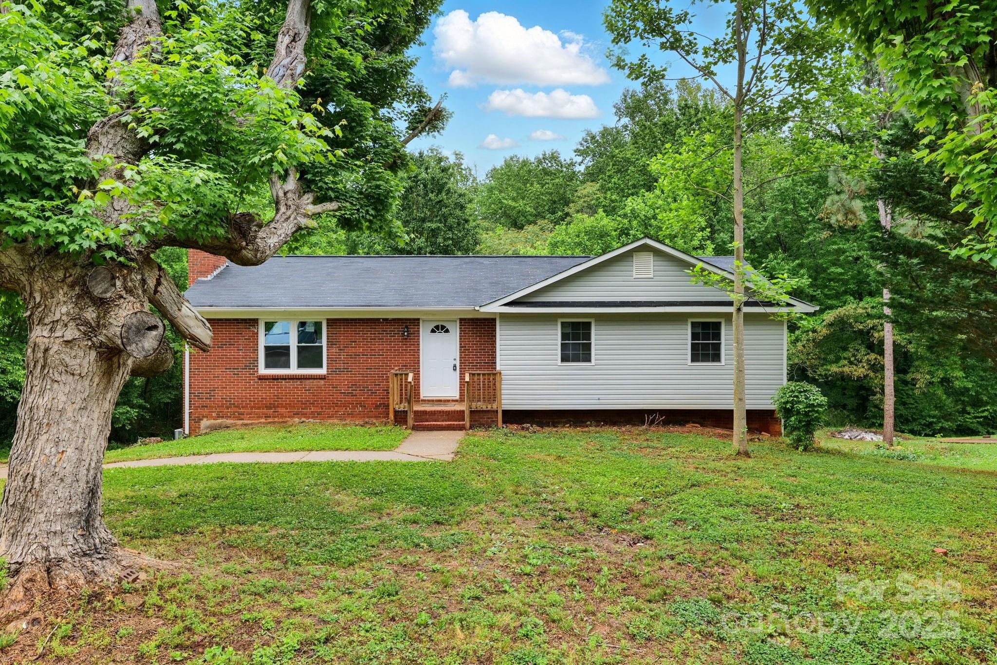 131 Little Forest Lane Property Photo