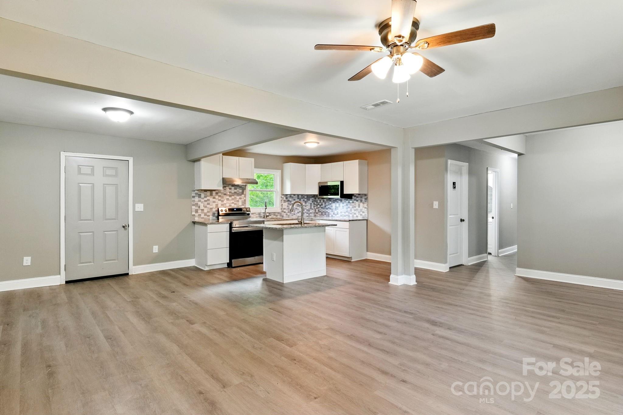 131 Little Forest Lane Property Photo 6