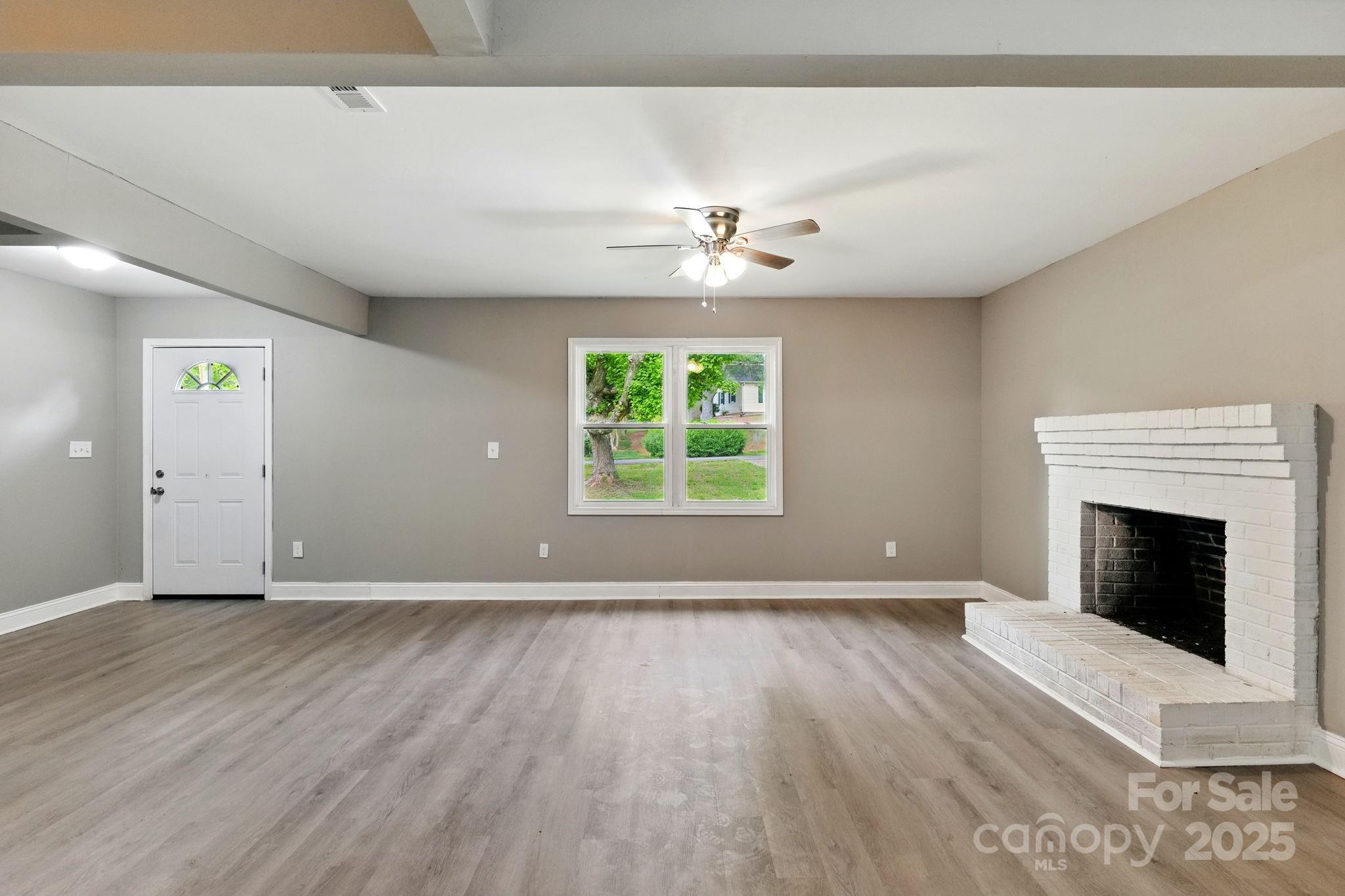 131 Little Forest Lane Property Photo 8