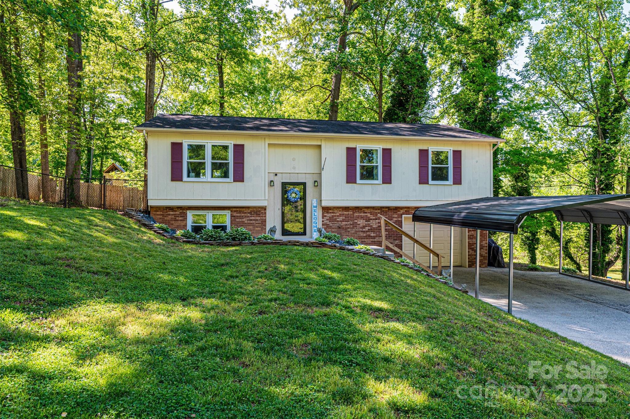1018 Autumn Lane Property Photo