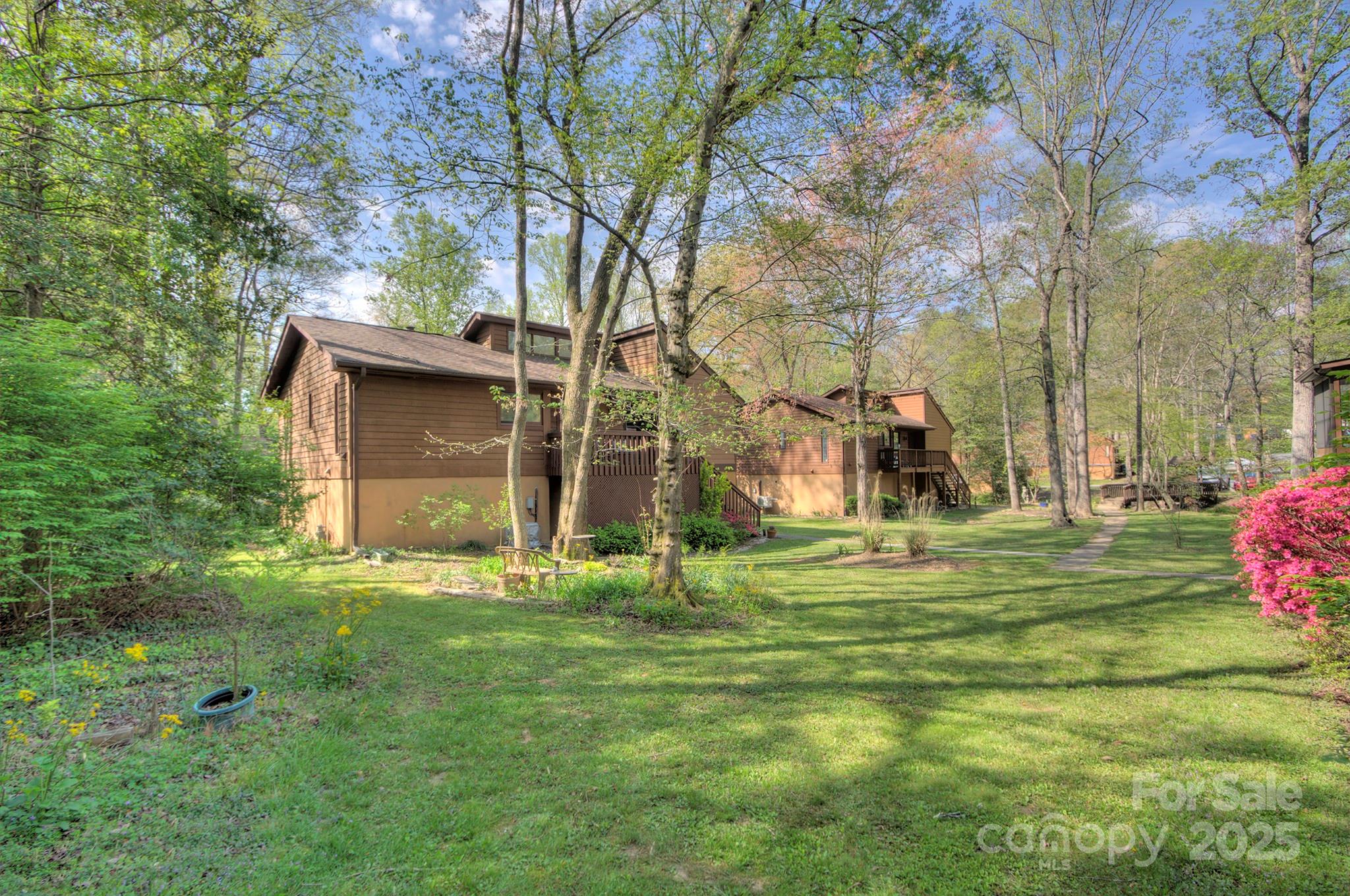 39 Oak Court Property Photo 34