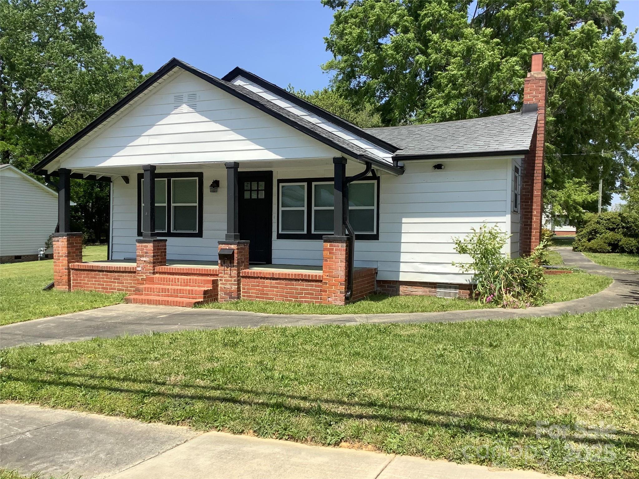913 Winchester Avenue Property Photo