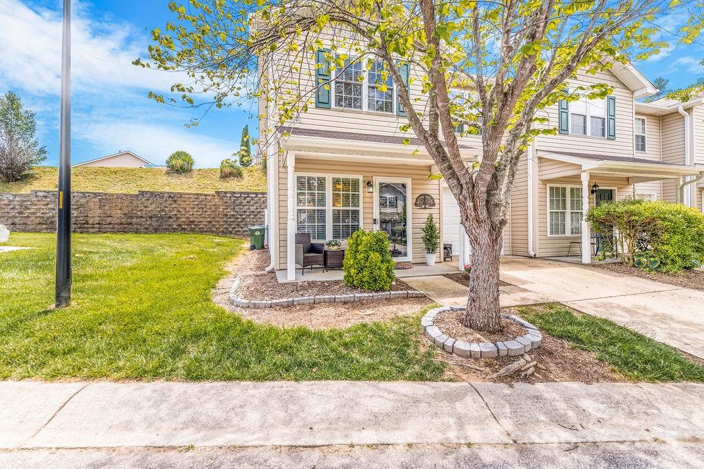 41 Lanceford Circle Property Photo 1