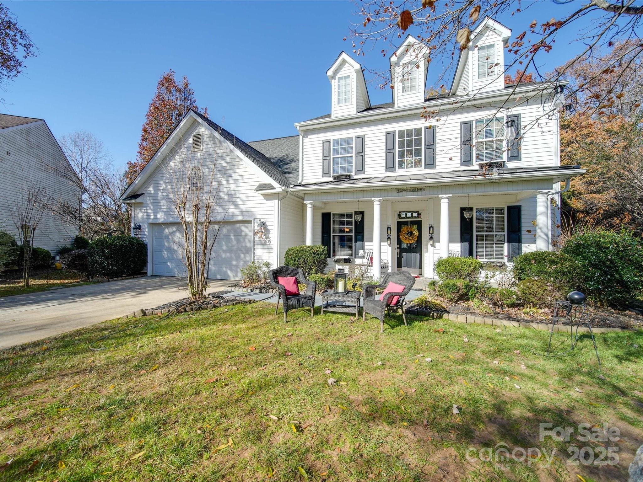 5076 Timber Falls Drive Property Photo 1