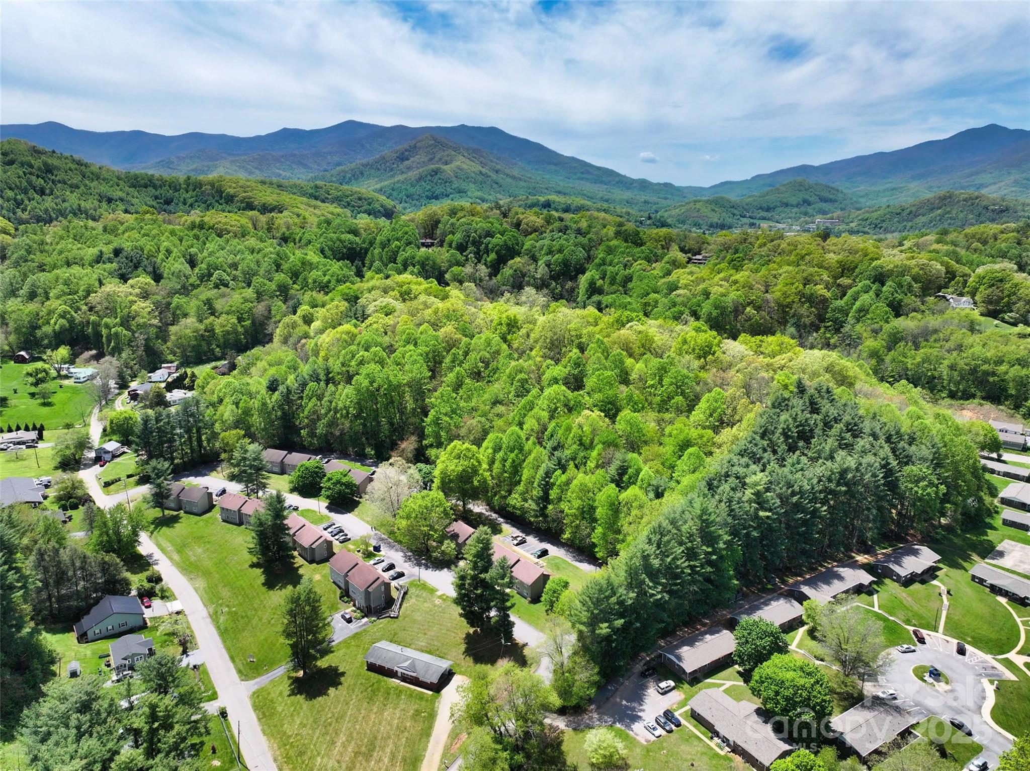 9999 Cavalier Drive Property Photo 4