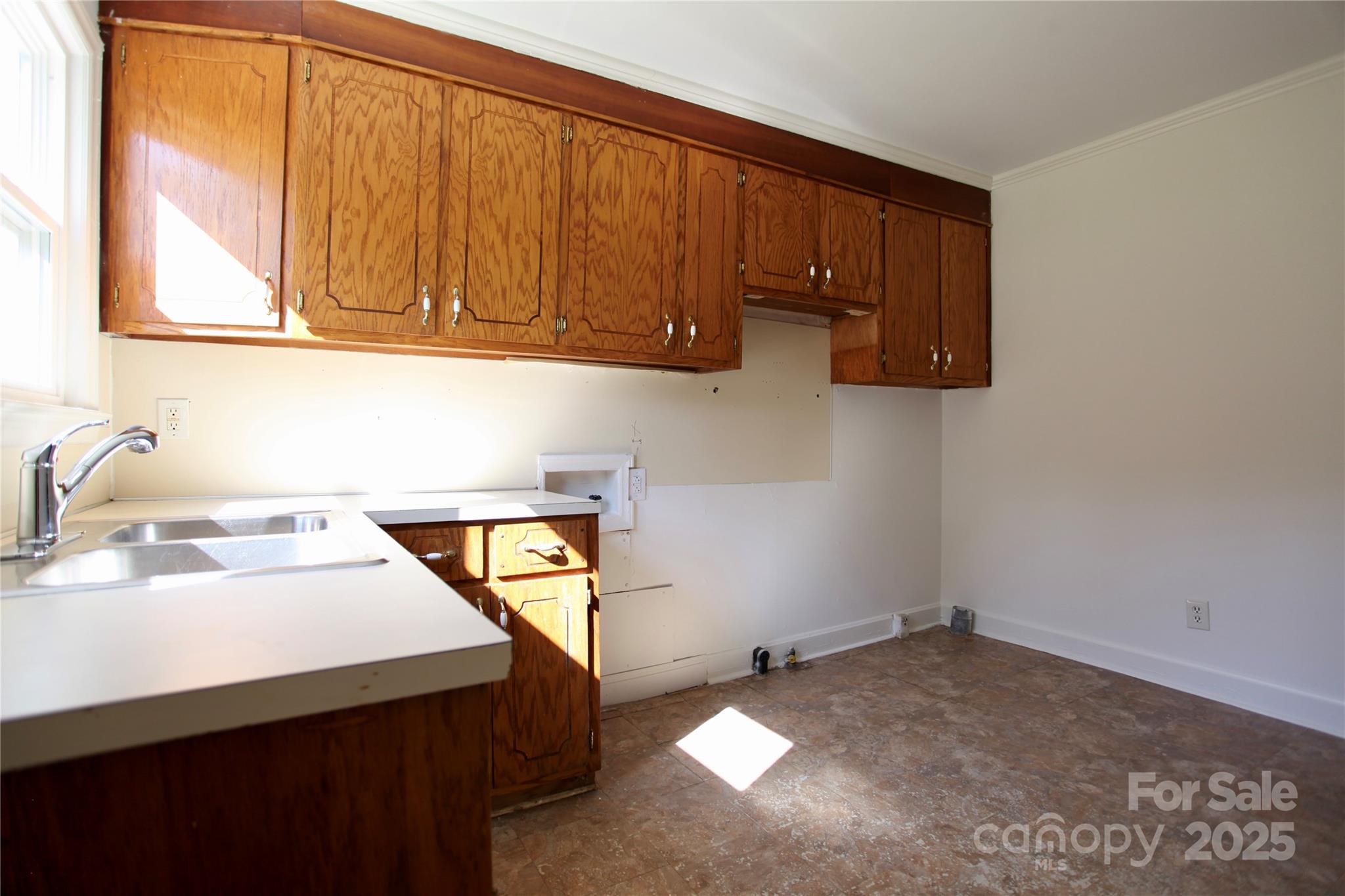 5304 Eaton Circle Property Photo 14
