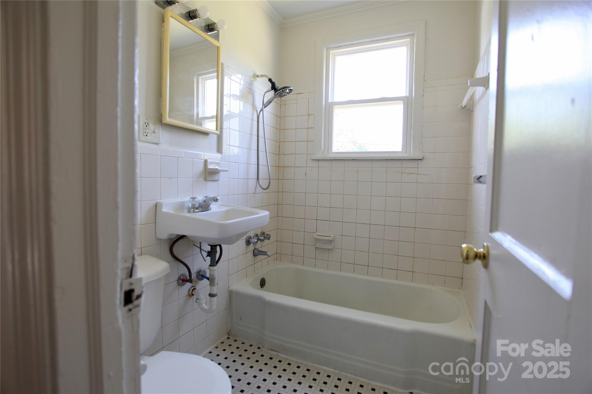 5304 Eaton Circle Property Photo 15