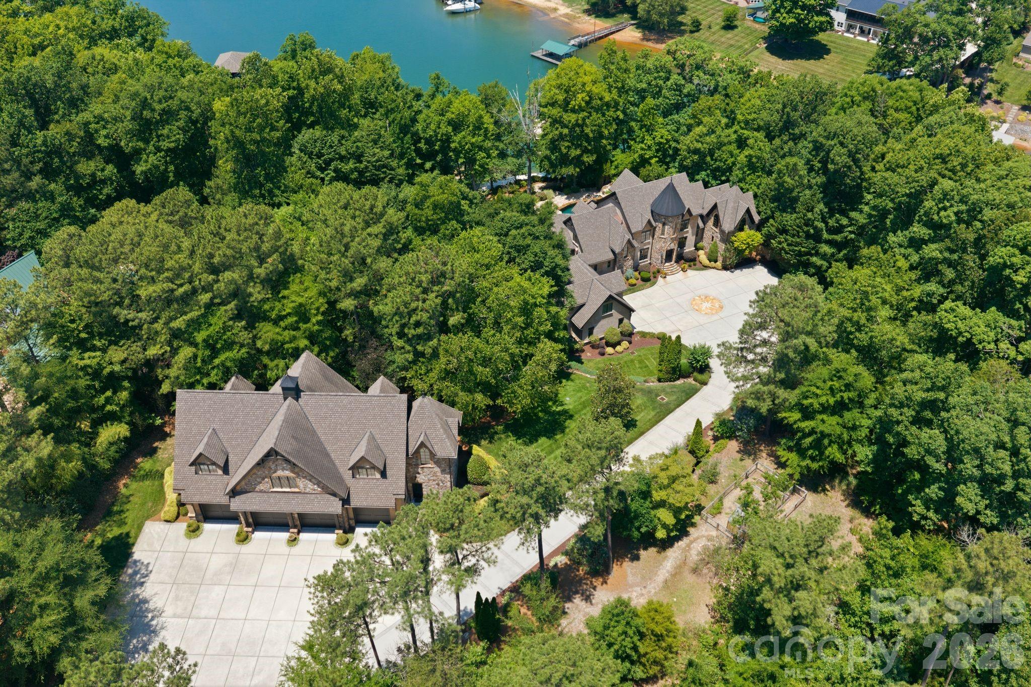 172 Tennessee Circle Property Photo 3