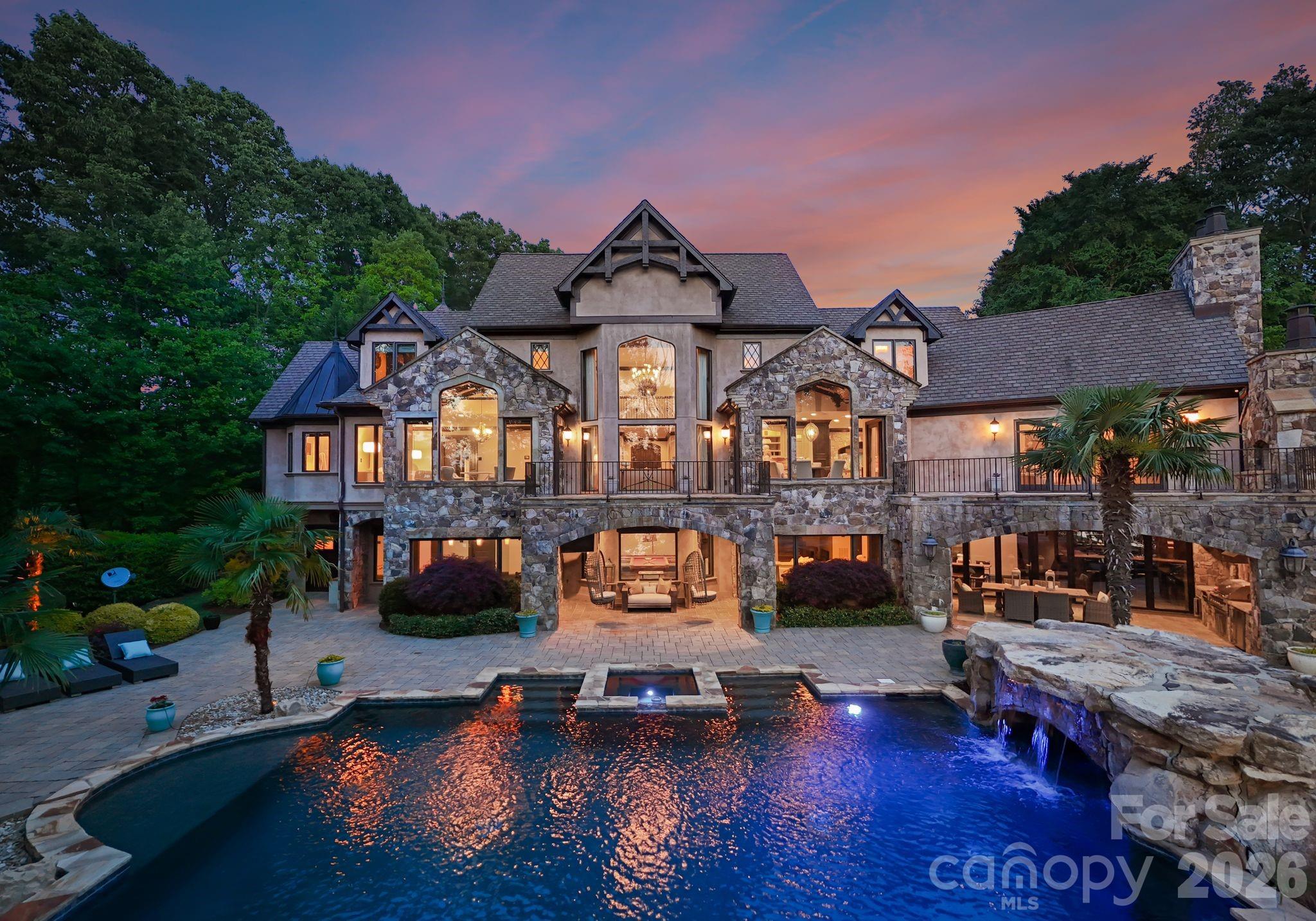172 Tennessee Circle Property Photo 4