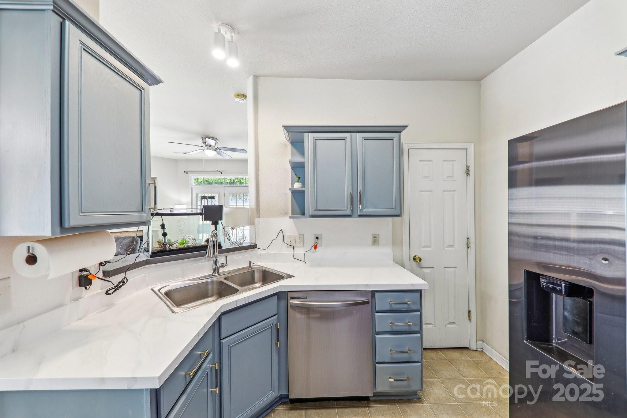 8259 Carob Tree Lane Property Photo 8