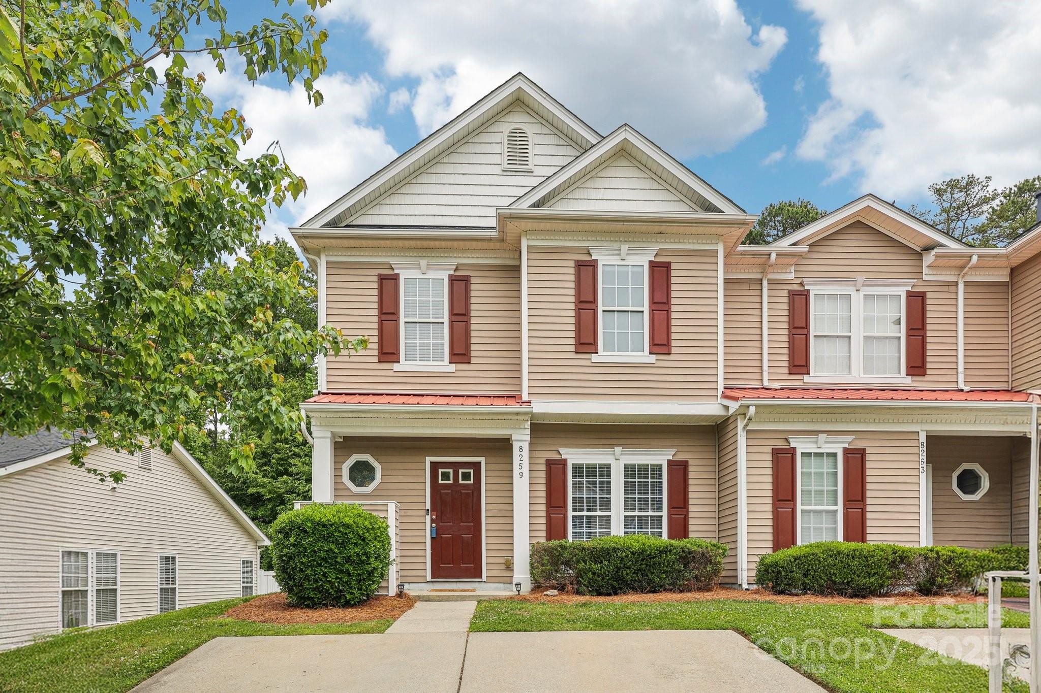 8259 Carob Tree Lane Property Photo 11