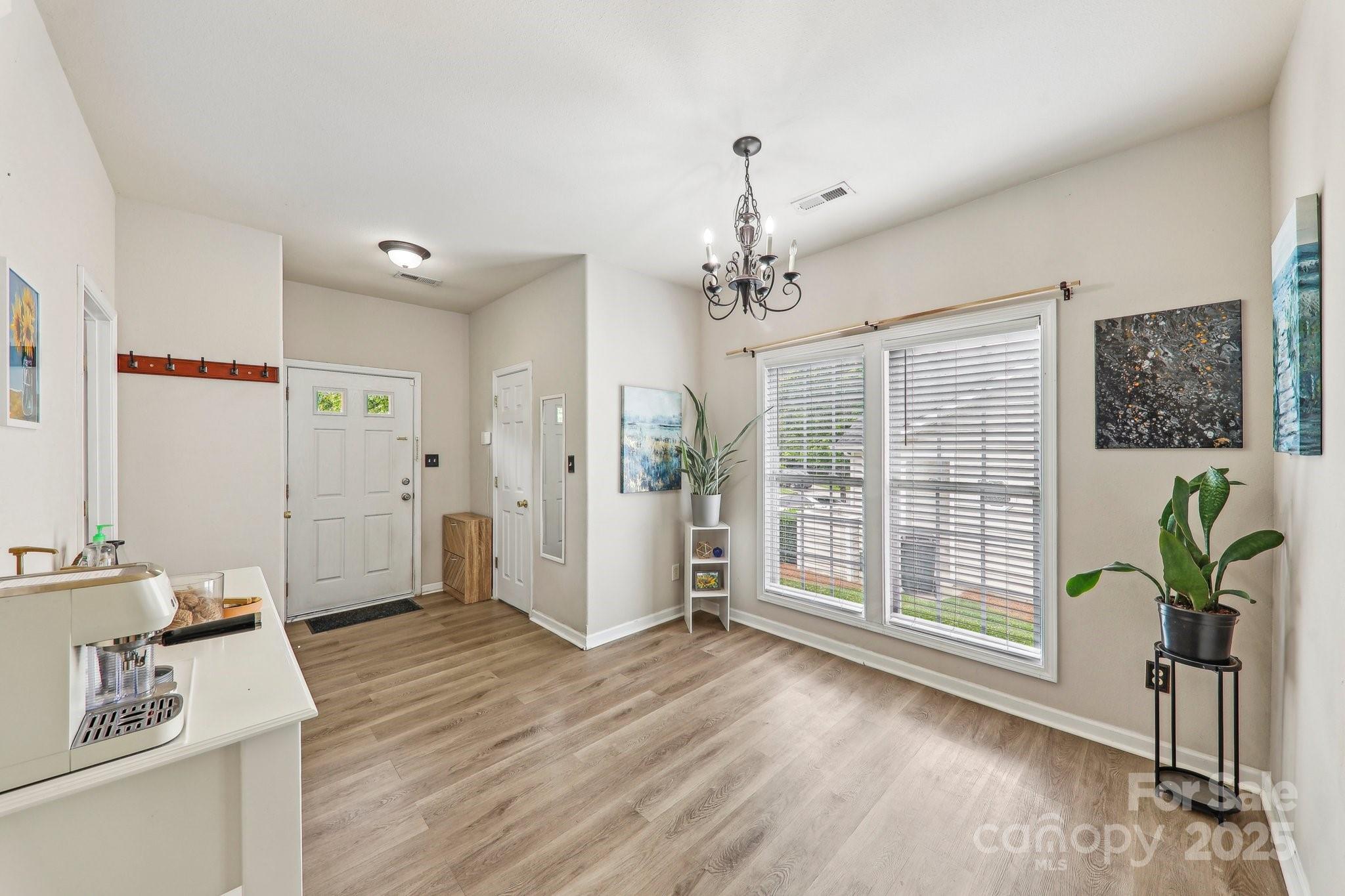 8259 Carob Tree Lane Property Photo 14