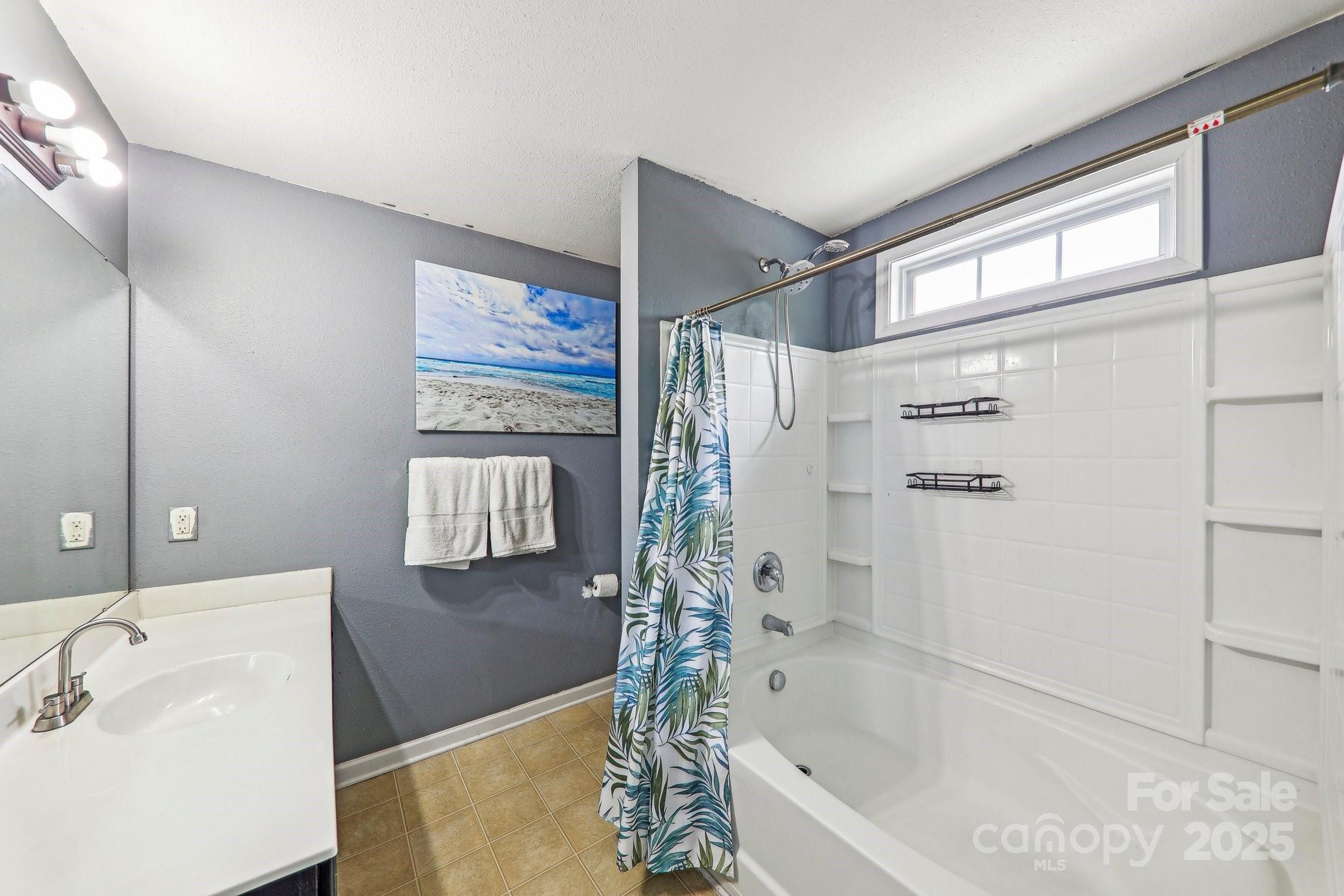 8259 Carob Tree Lane Property Photo 21