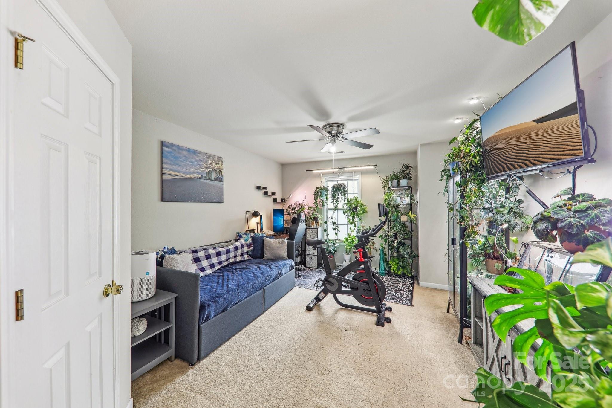 8259 Carob Tree Lane Property Photo 29