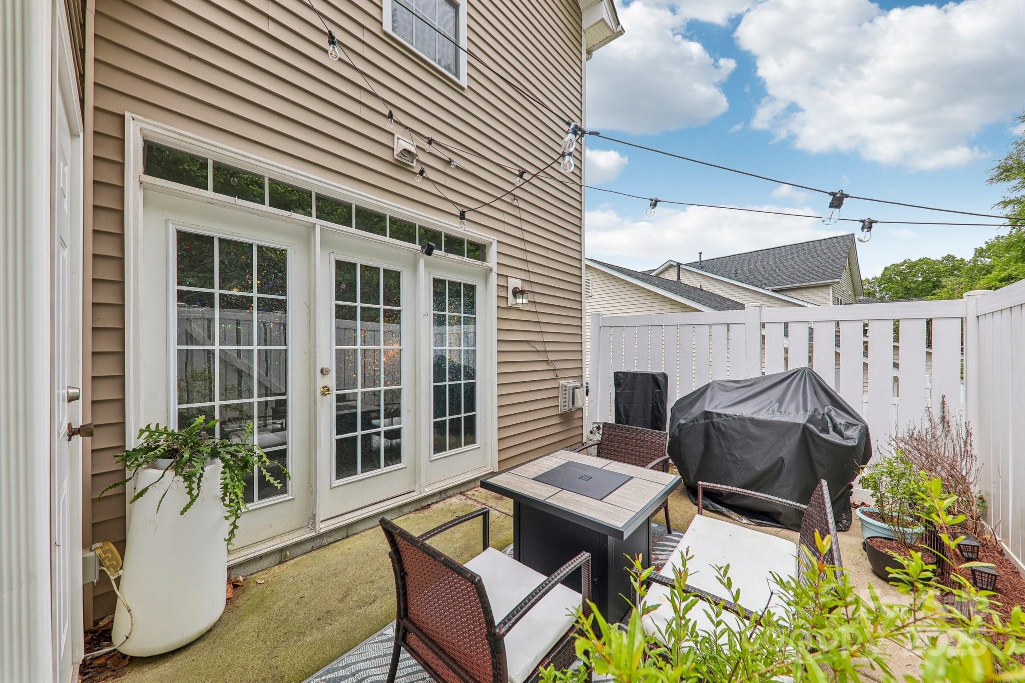 8259 Carob Tree Lane Property Photo 32