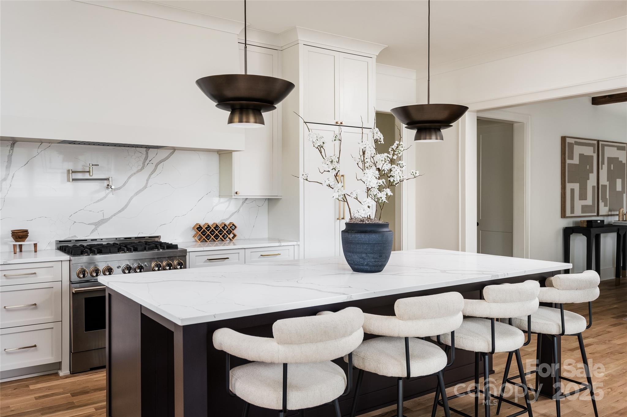 1817 Union Street Property Photo 1