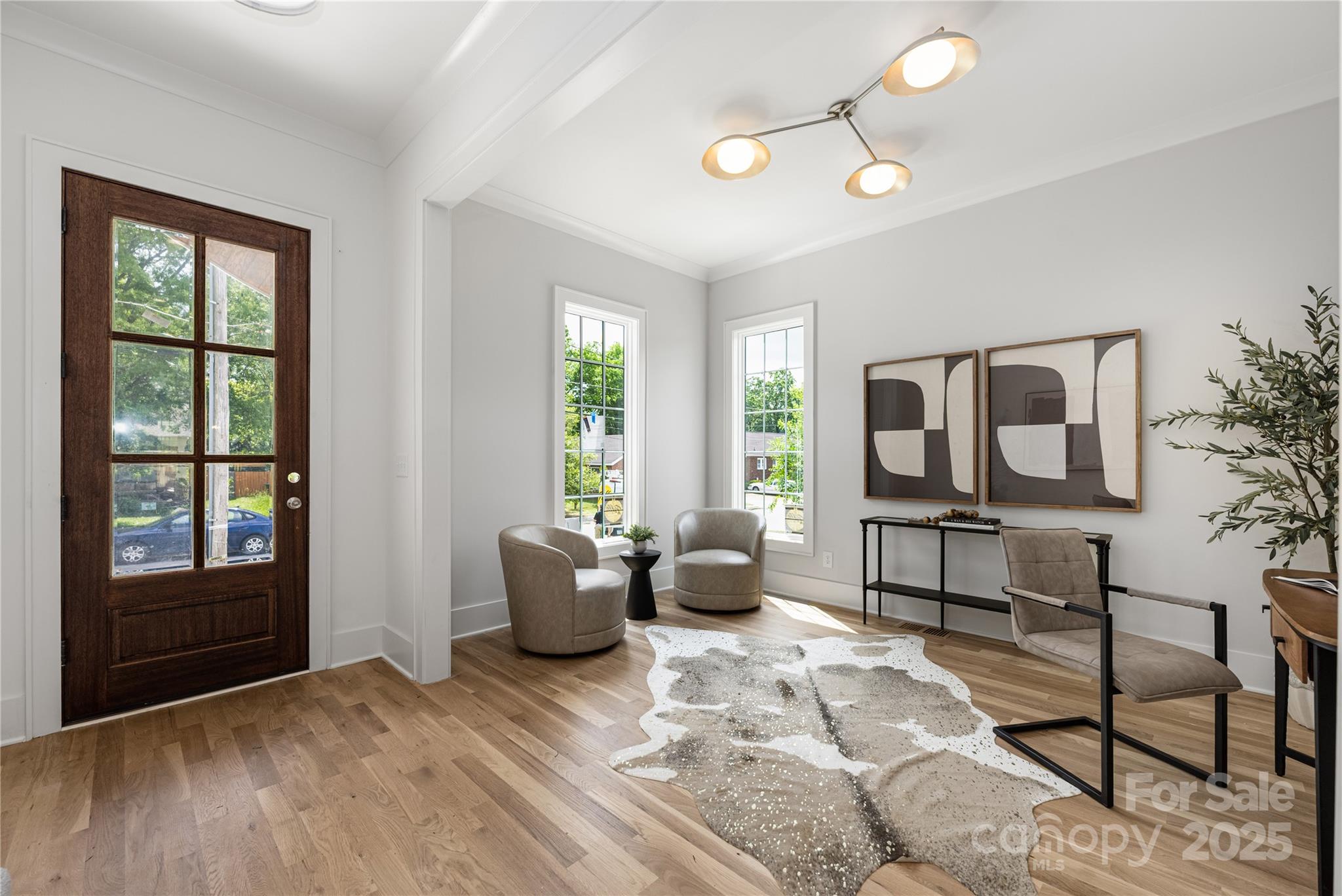 1817 Union Street Property Photo 6