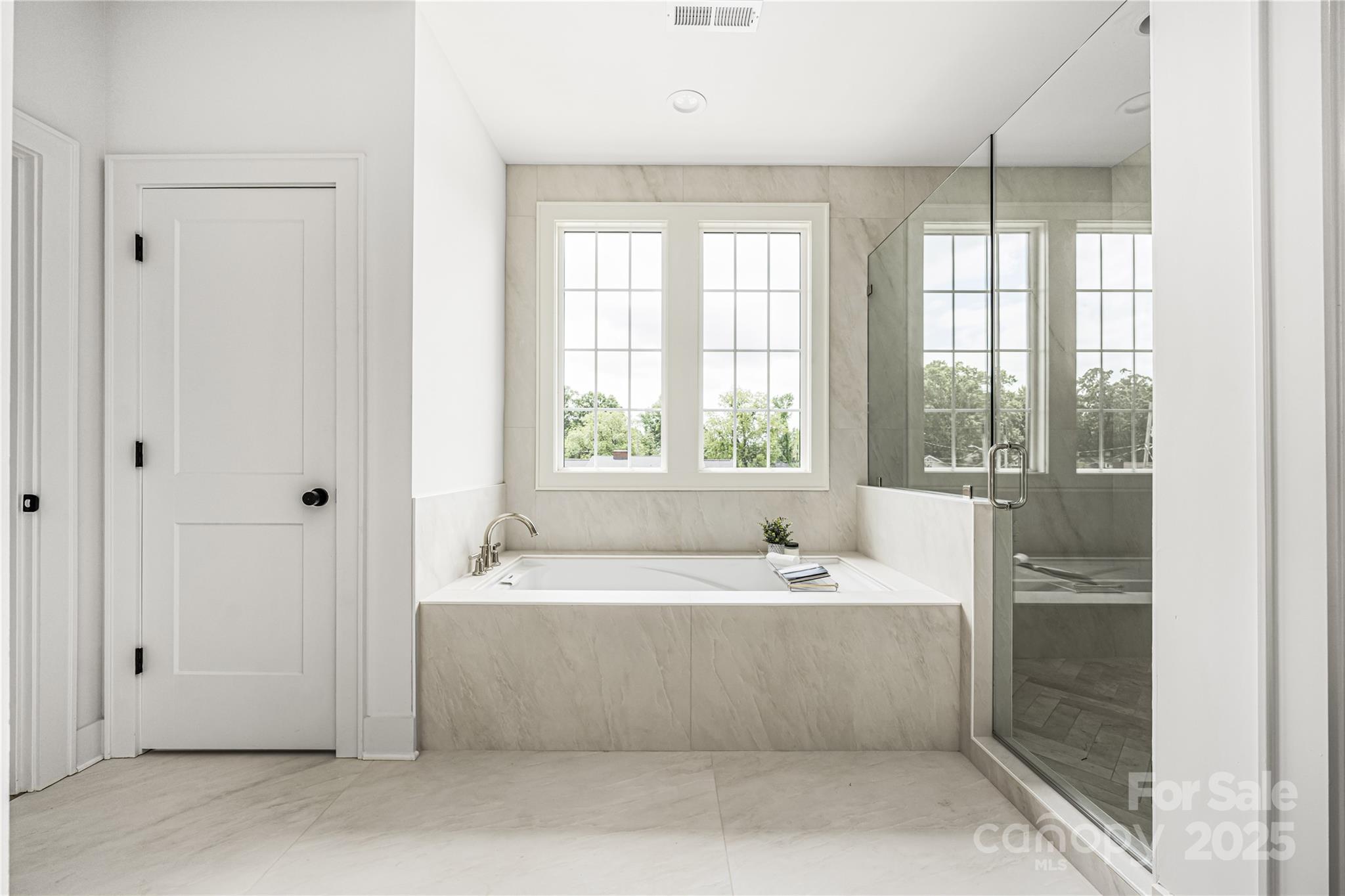 1817 Union Street Property Photo 24